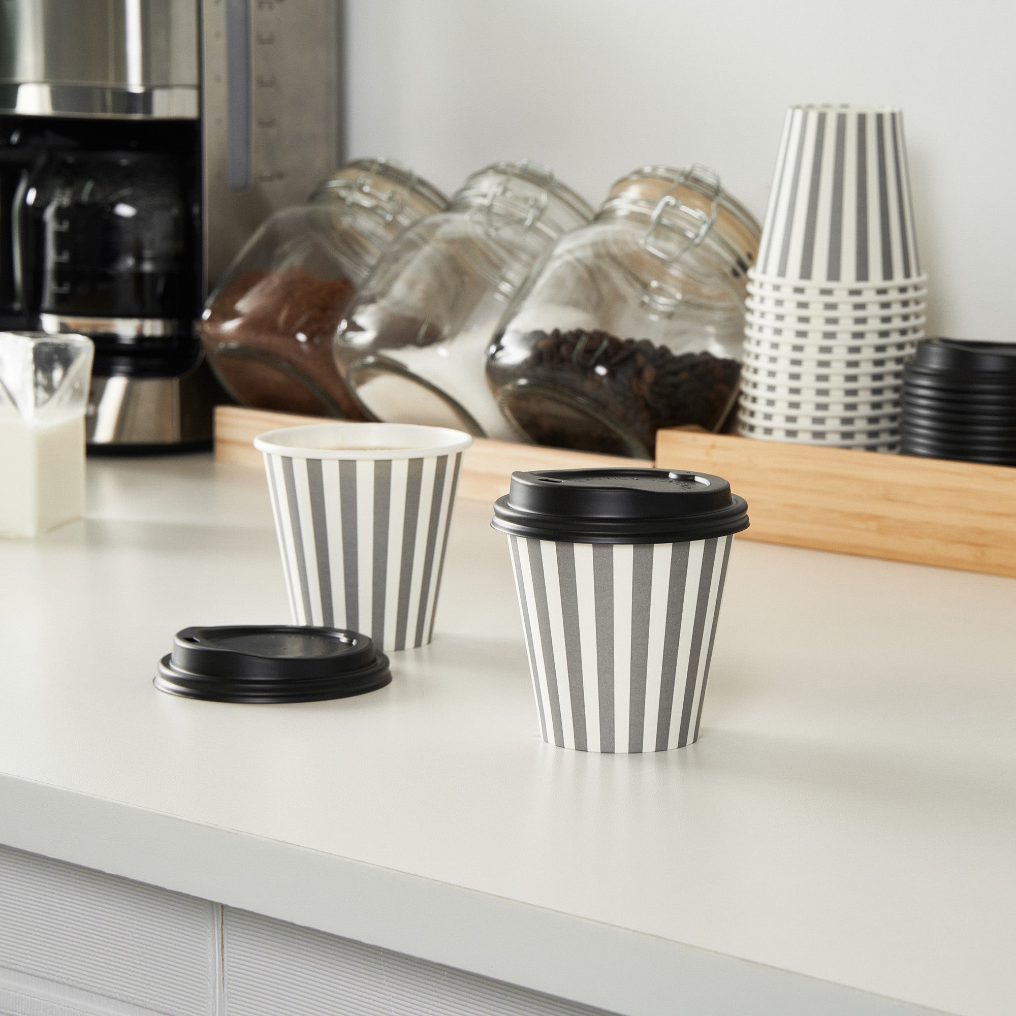 Restpresso 8 oz Gray and White Stripe Paper Single Wall Coffee Cup - with Black Lid - 3 1/2" x 3 1/2" x 3 1/4" - 20 count box