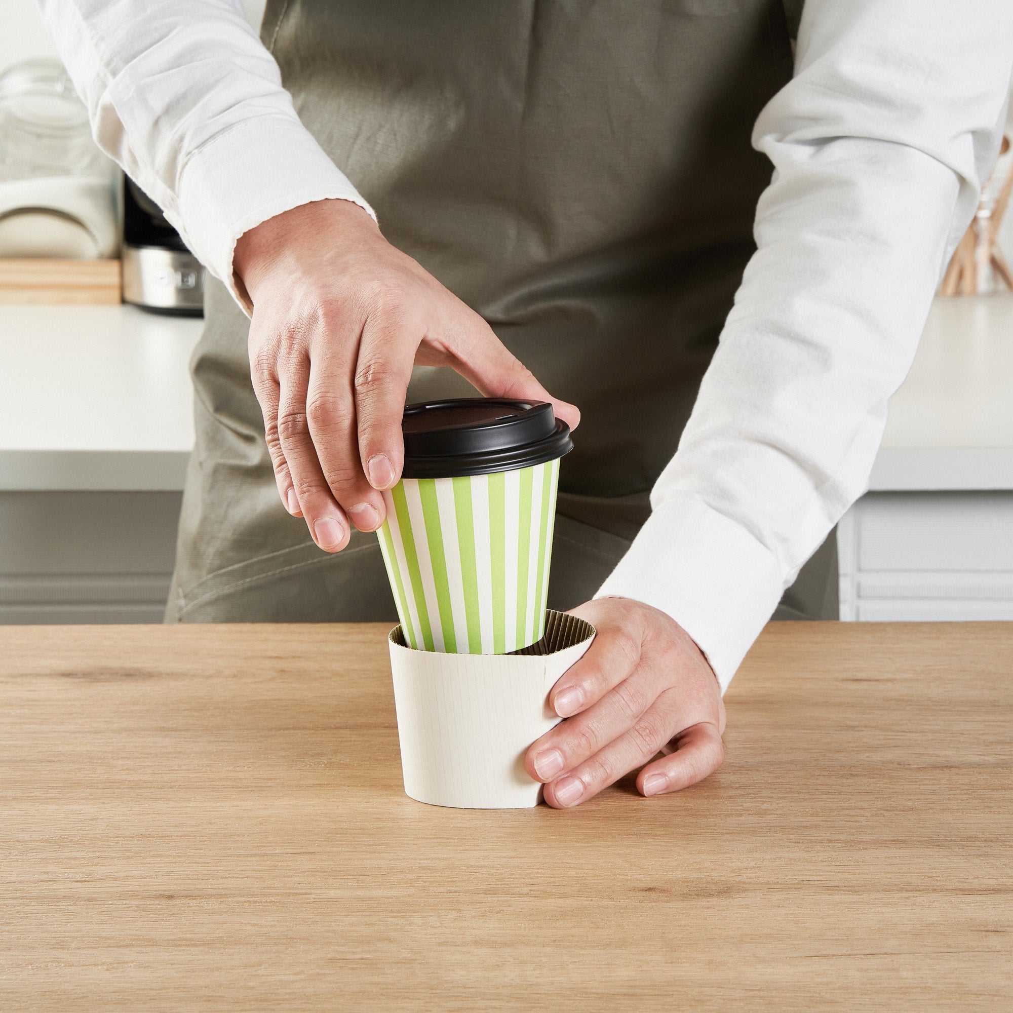 Restpresso 8 oz Green and White Stripe Paper Single Wall Coffee Cup - with Black Lid - 3 1/2" x 3 1/2" x 3 1/4" - 20 count box
