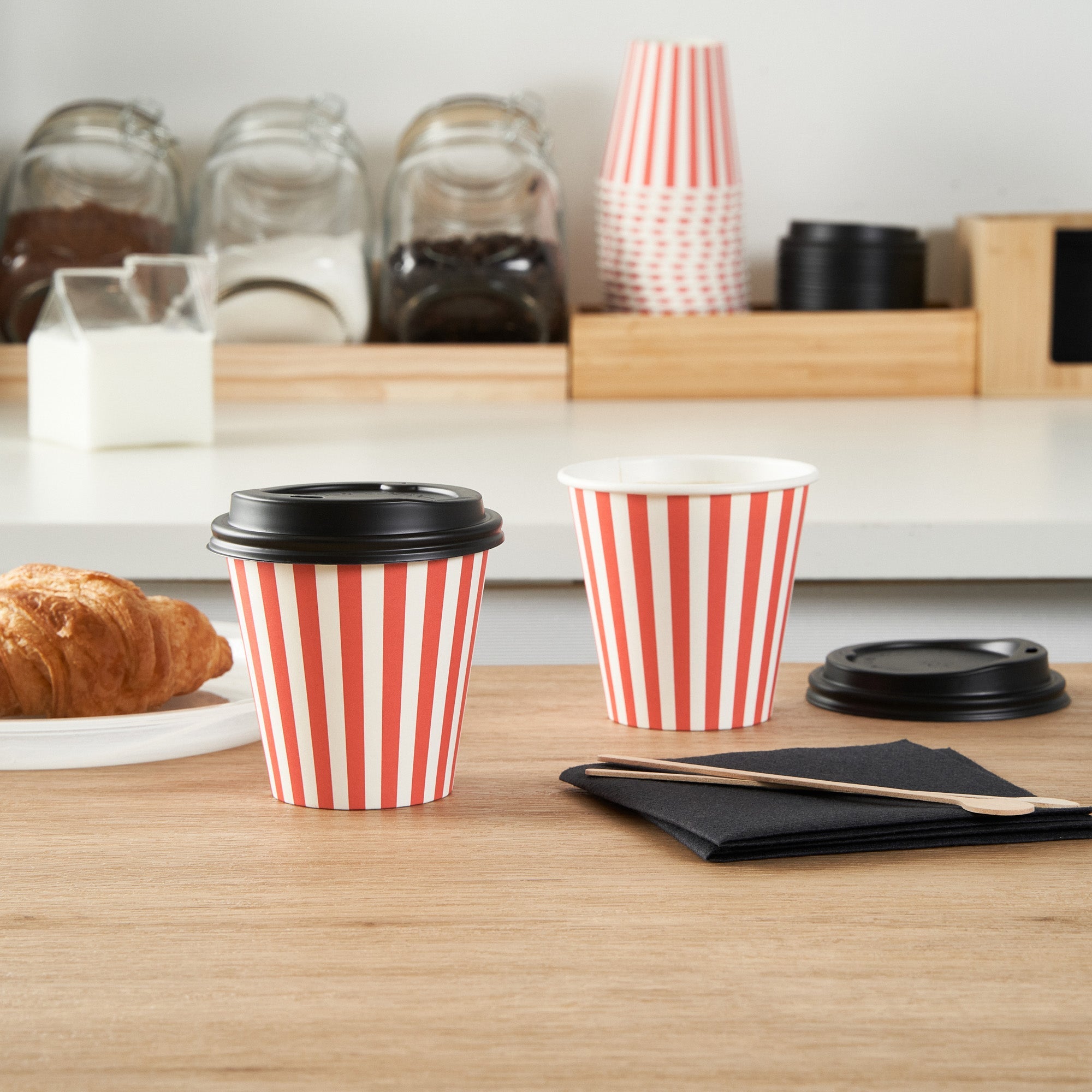 Restpresso 8 oz Red and White Stripe Paper Single Wall Coffee Cup - with Black Lid - 3 1/2" x 3 1/2" x 3 1/4" - 400 count box