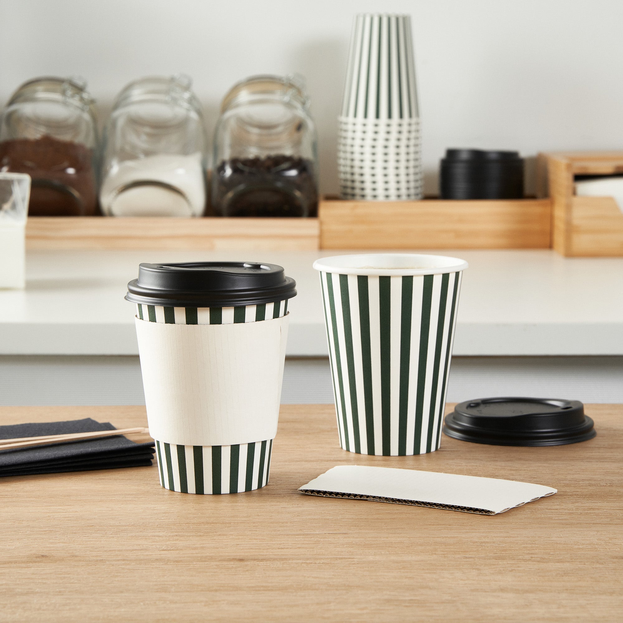 Restpresso 12 oz Forest Green and White Stripe Paper Single Wall Coffee Cup - with Black Lid - 3 1/2"x 3 1/2"x 4 1/4" - 400 count box