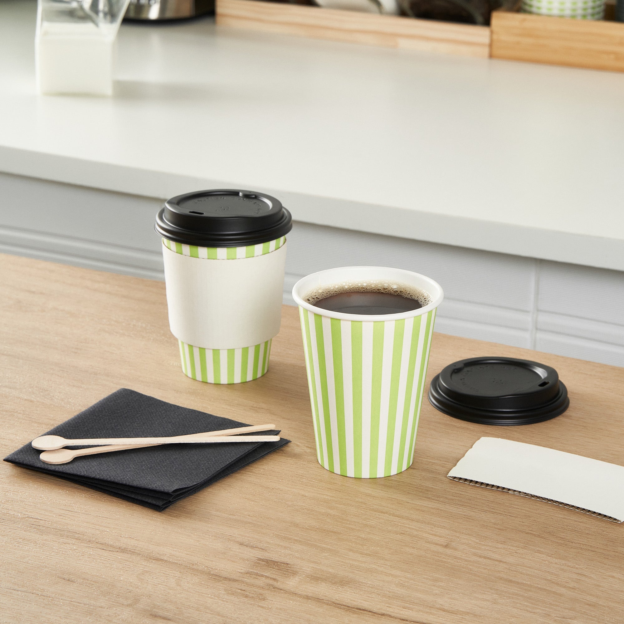 Restpresso 12 oz Green and White Stripe Paper Single Wall Coffee Cup - with Black Lid - 3 1/2"x 3 1/2"x 4 1/4" - 400 count box