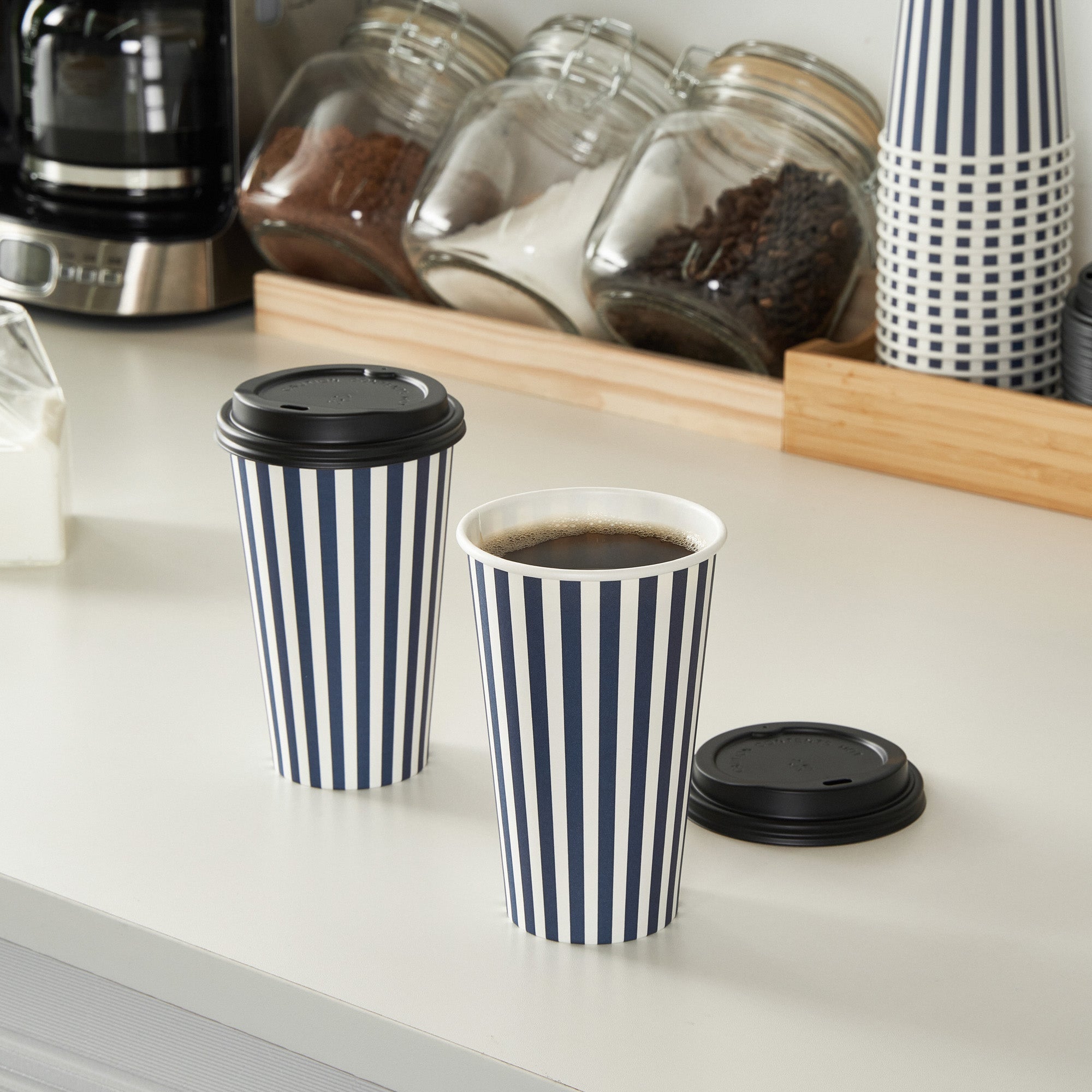 Restpresso 16 oz Blue and White Stripe Paper Single Wall Coffee Cup - with Black Lid - 3 1/2"x 3 1/2"x 5 1/2" - 400 count box
