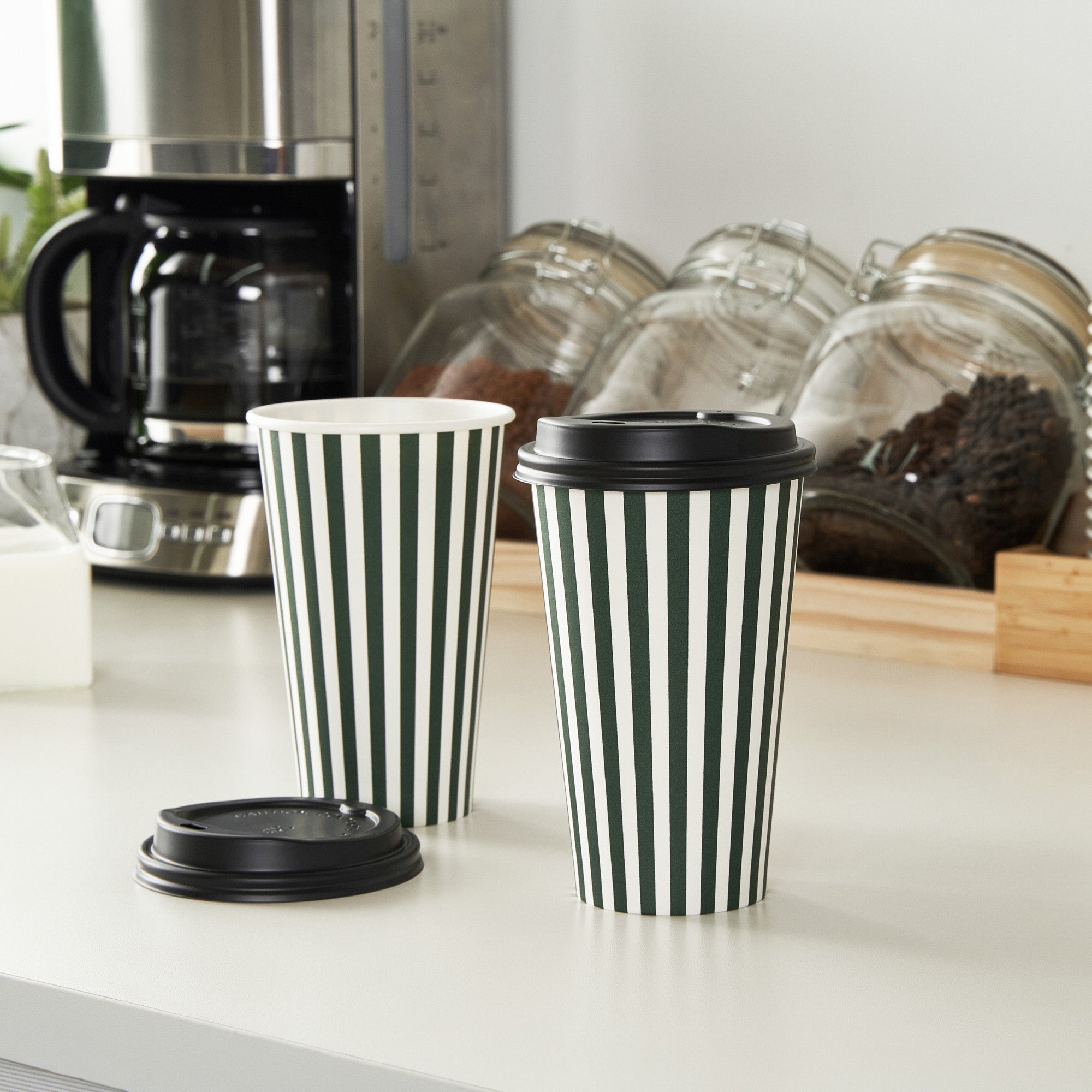 Restpresso 16 oz Forest Green and White Stripe Paper Single Wall Coffee Cup - with Black Lid - 3 1/2"x 3 1/2"x 5 1/2" - 20 count box