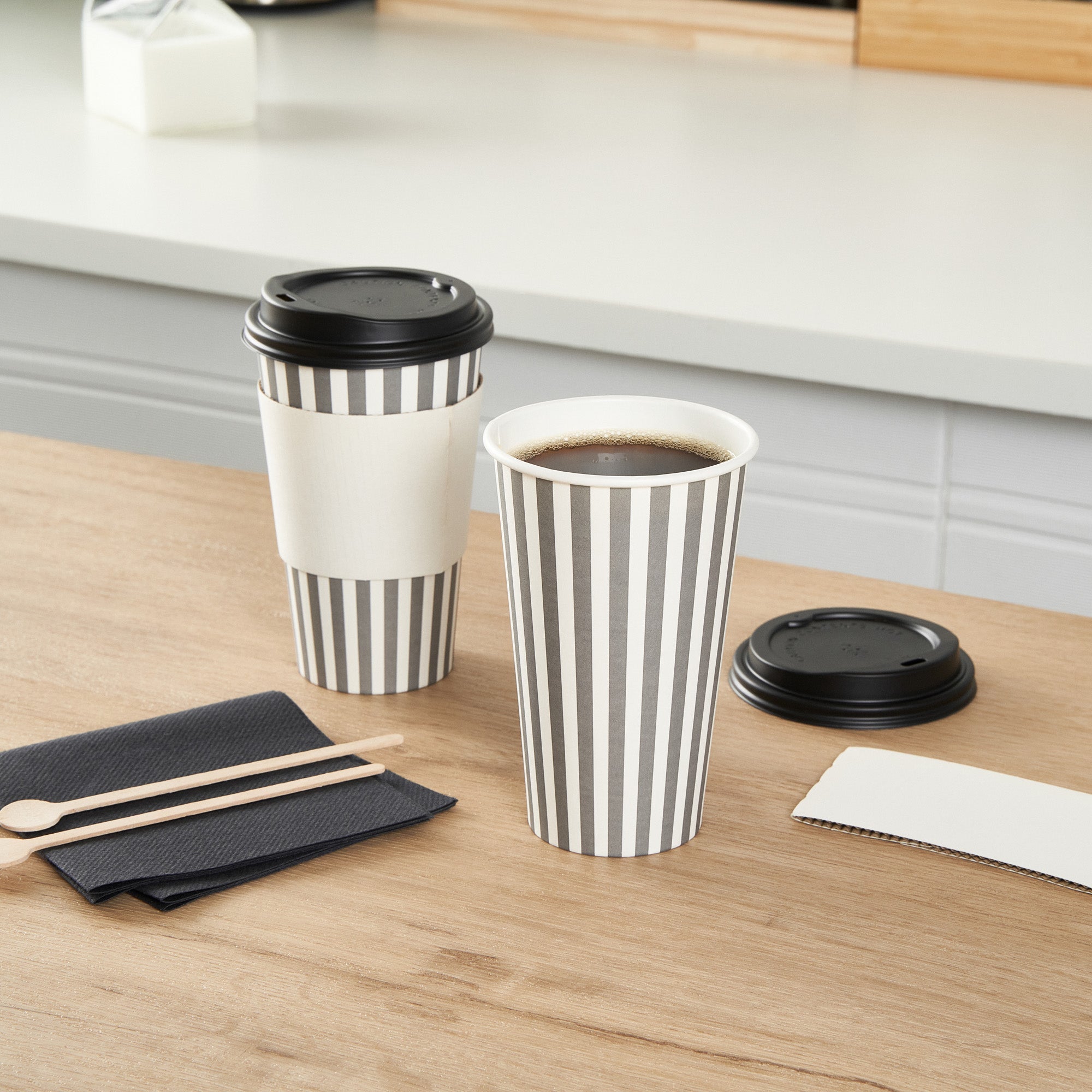 Restpresso 16 oz Gray and White Stripe Paper Single Wall Coffee Cup - with Black Lid - 3 1/2"x 3 1/2"x 5 1/2" - 400 count box