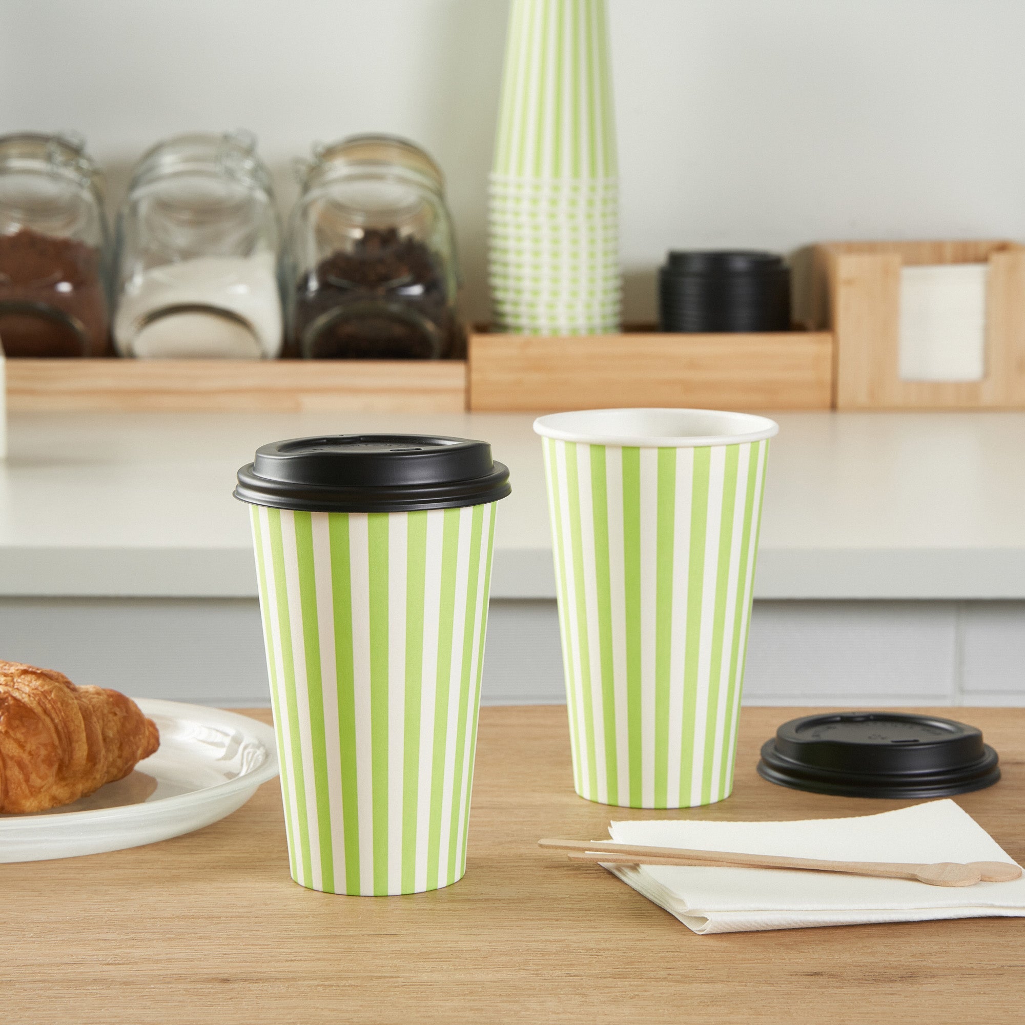 Restpresso 16 oz Green and White Stripe Paper Single Wall Coffee Cup - with Black Lid - 3 1/2"x 3 1/2"x 5 1/2" - 400 count box