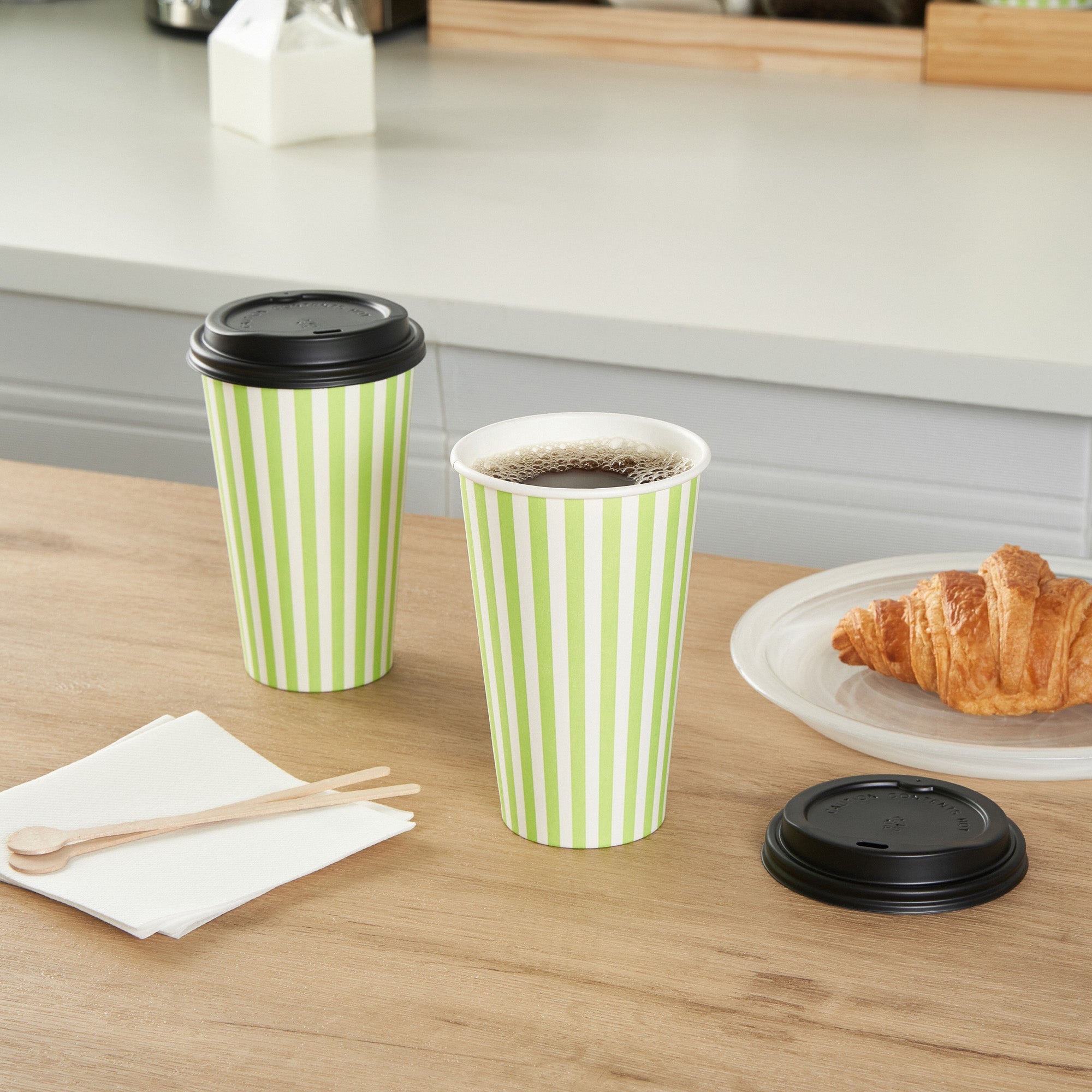 Restpresso 16 oz Green and White Stripe Paper Single Wall Coffee Cup - with Black Lid - 3 1/2"x 3 1/2"x 5 1/2" - 400 count box