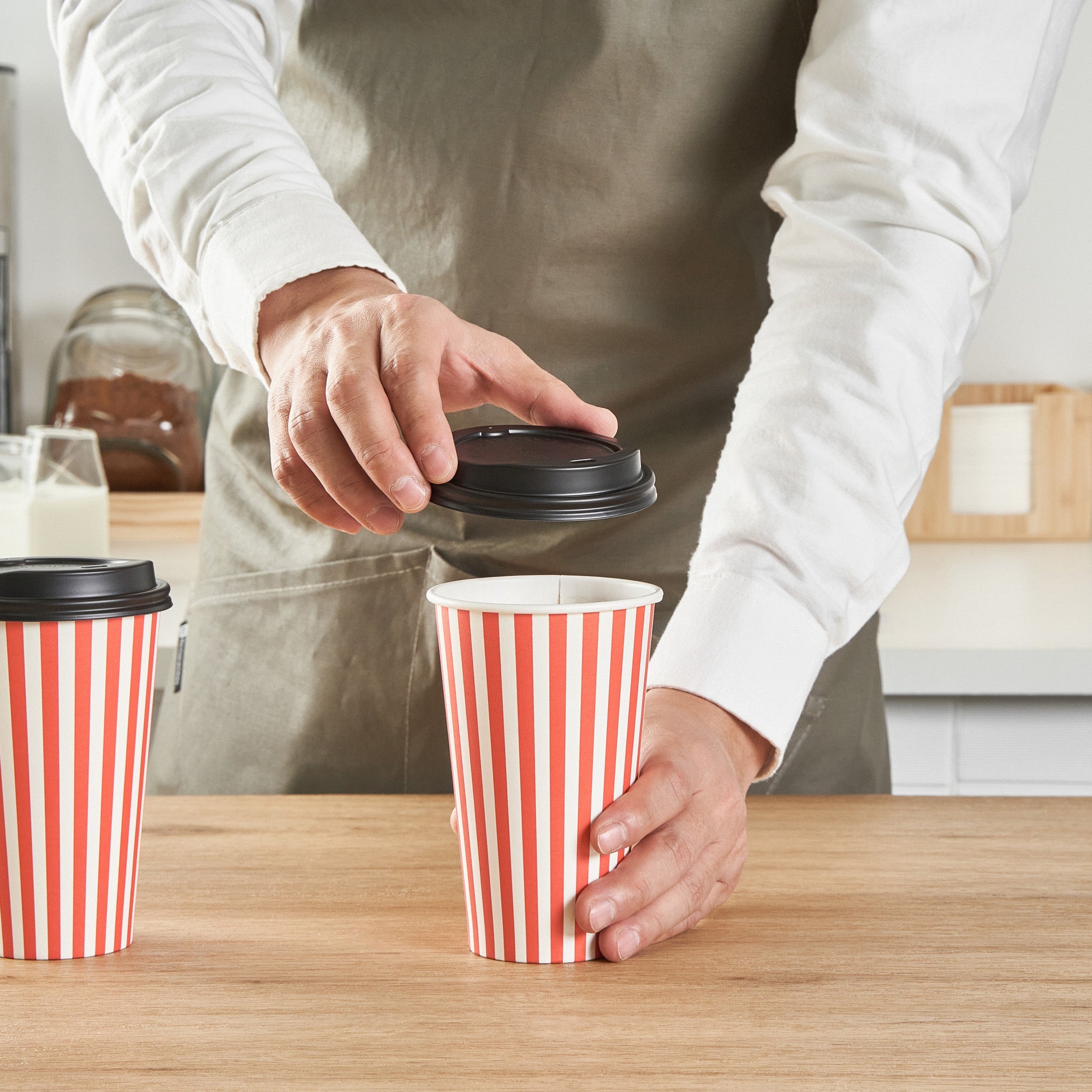 Restpresso 16 oz Red and White Stripe Paper Single Wall Coffee Cup - with Black Lid - 3 1/2"x 3 1/2"x 5 1/2" - 20 count box