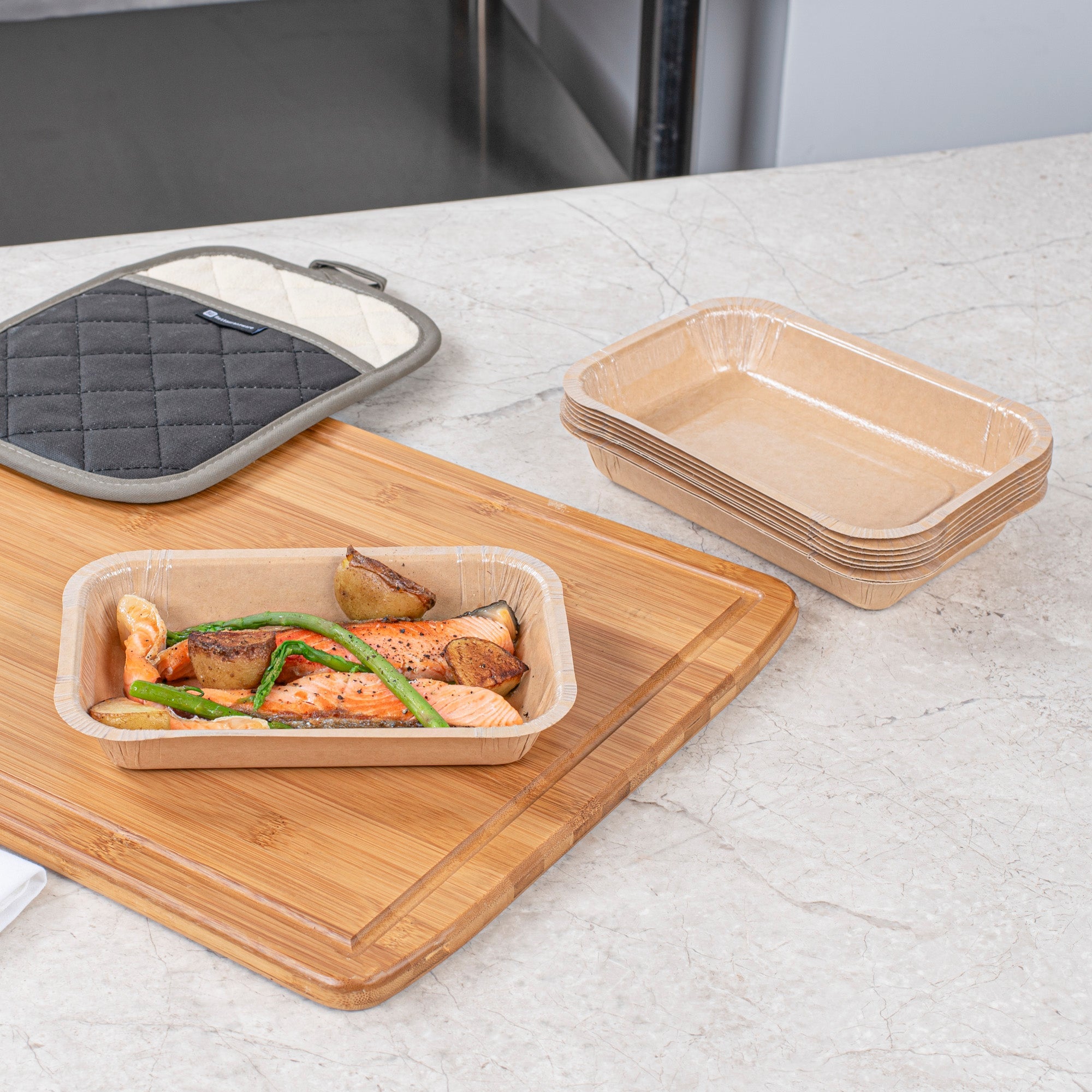 Pastry Tek 24 oz Rectangle Kraft Paperboard Tray - Oven-Safe - 8 1/4" x 5 1/2" x 1 1/2" - 25 count box