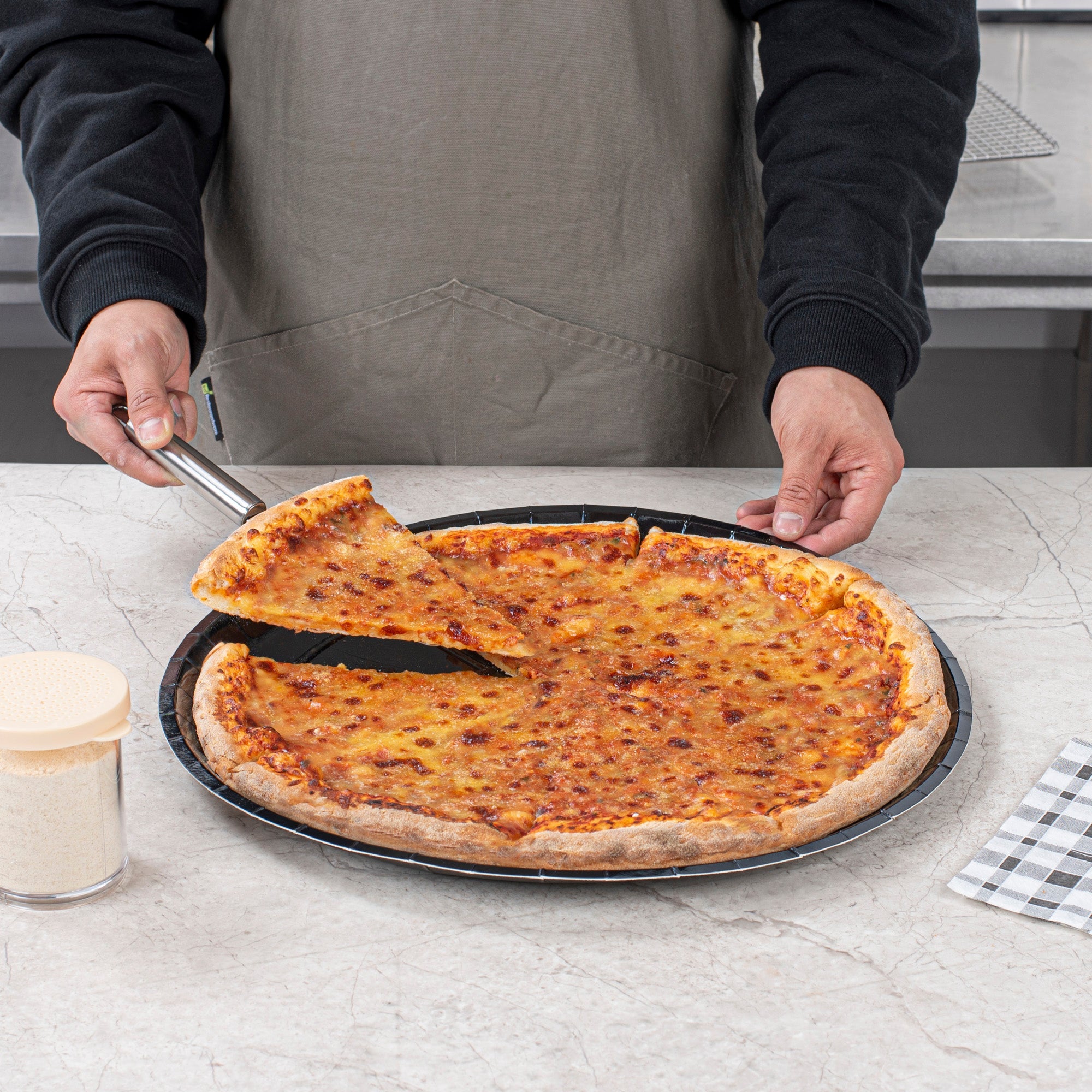 Eco Pie Round Black Paperboard Pizza Tray - Oven-Safe - 16" - 50 count box
