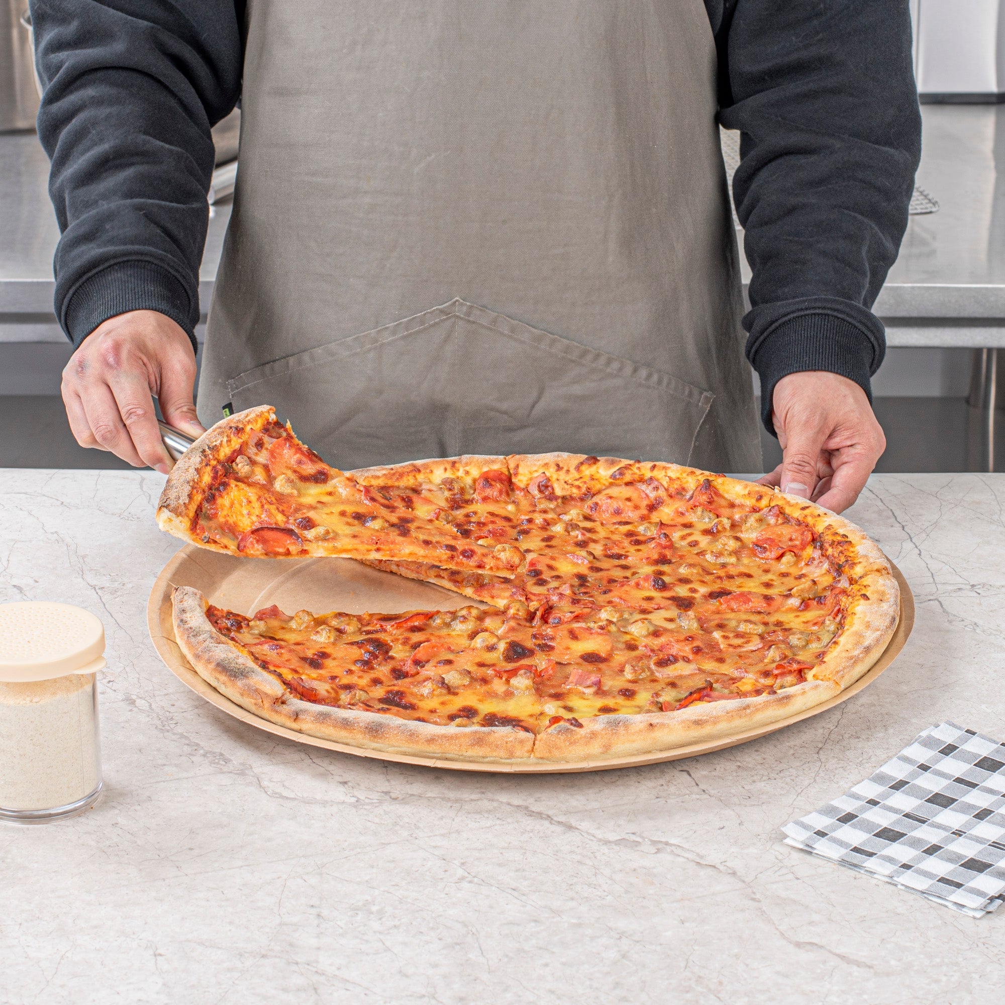 Eco Pie Round Kraft Paperboard Pizza Tray - Oven-Safe - 18'' - 50 count box