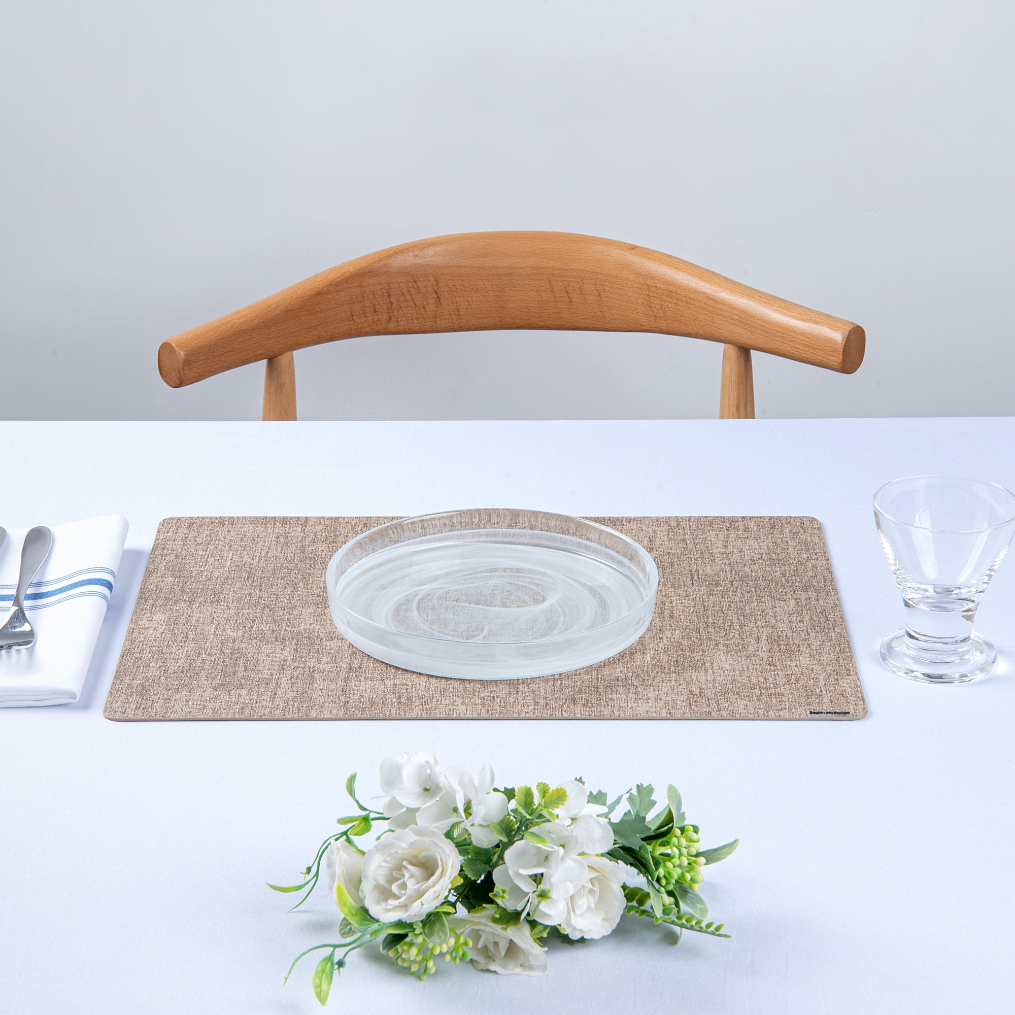 Denim Mesh Rectangle Beige Vinyl Linen-Feel Placemat - 17 3/4" x 11 3/4" - 6 count box