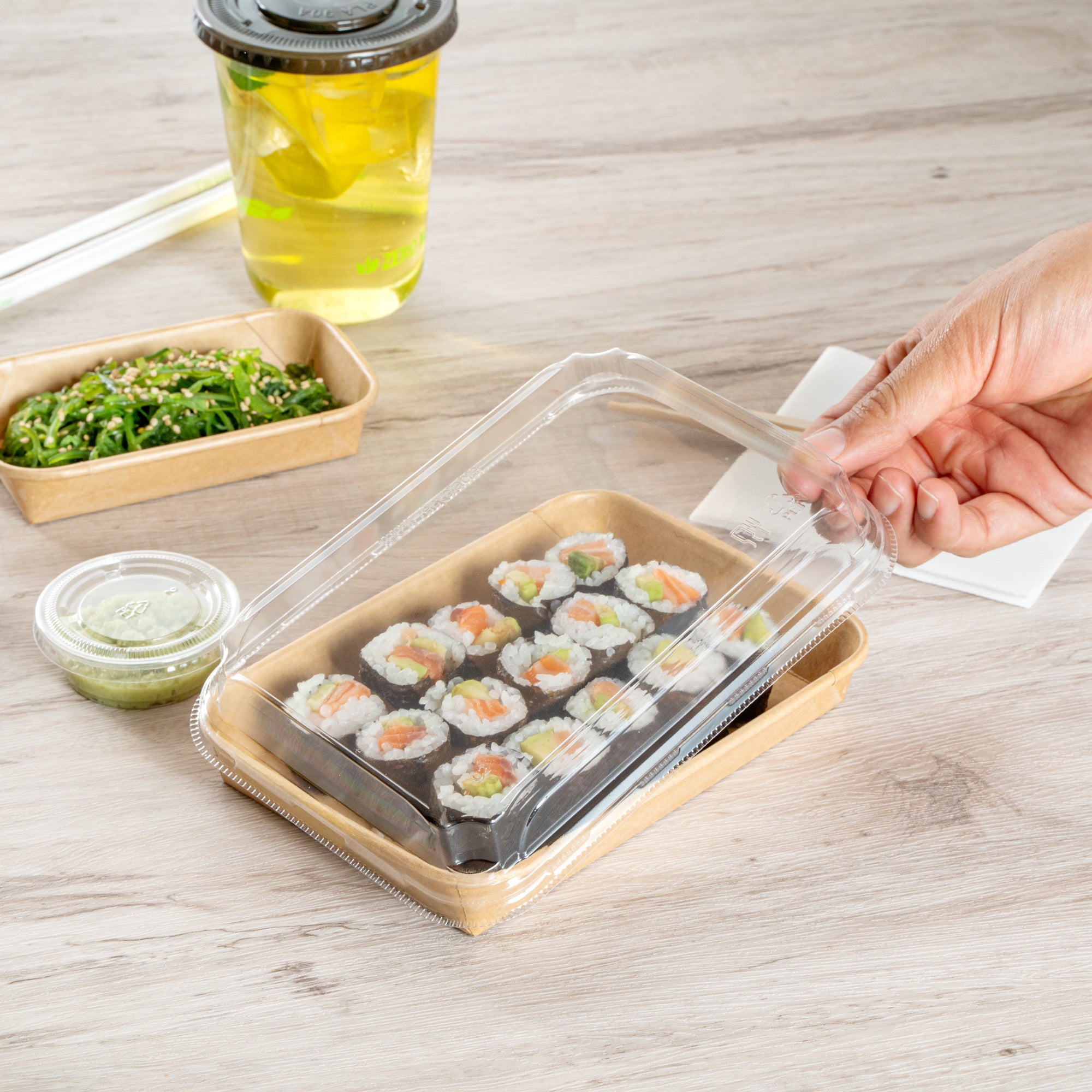 Matsuri Vision Clear PET Plastic Lid - Fits 11 oz Sushi Container, Anti-Fog - 100 count box