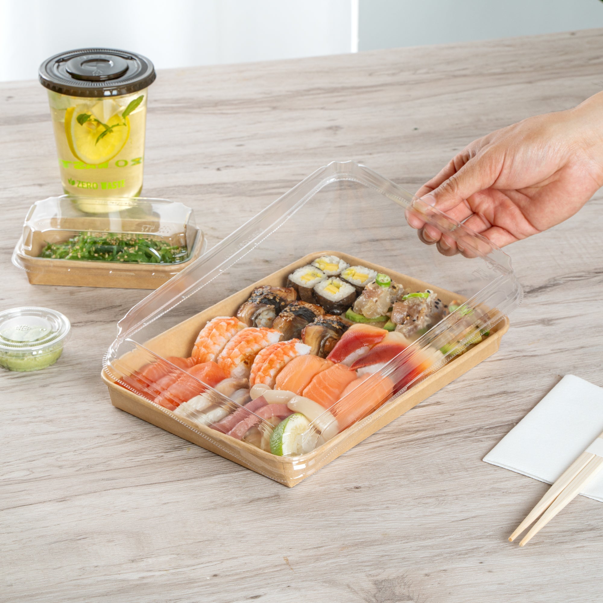 Matsuri Vision Clear PET Plastic Lid - Fits 23 oz Sushi Container, Anti-Fog - 100 count box
