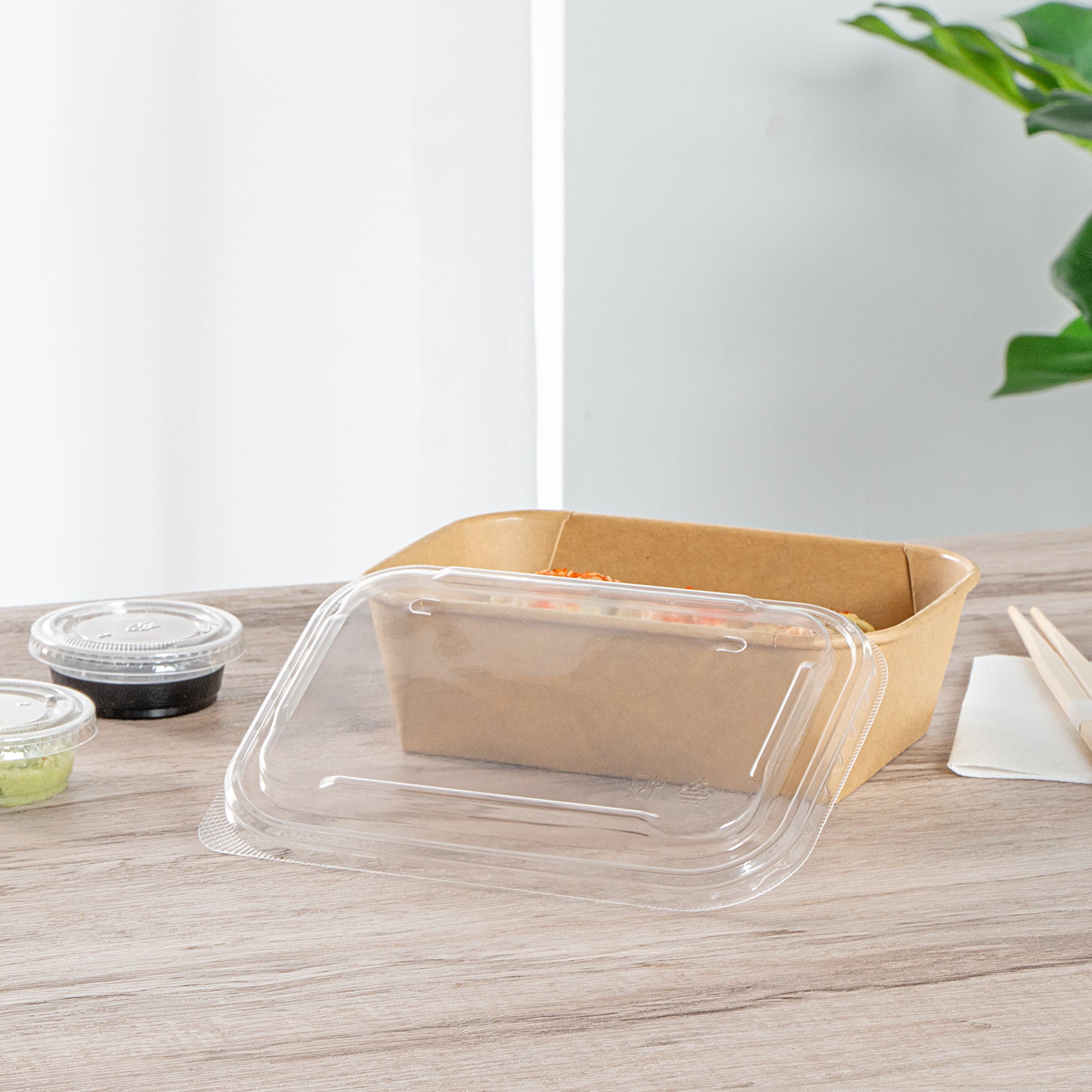 Matsuri Vision Clear PP Plastic Lid - Fits 17, 22, 26 and 34 oz Sushi Containers, Anti-Fog - 50 count box