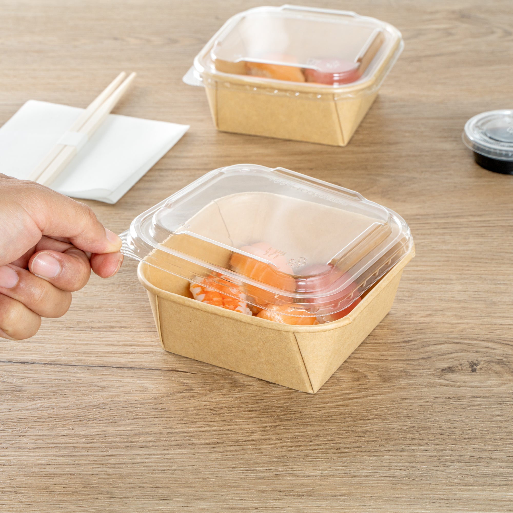 Matsuri Vision Clear PET Plastic Lid - Fits 17 and 22 oz Sushi Containers, Anti-Fog - 50 count box