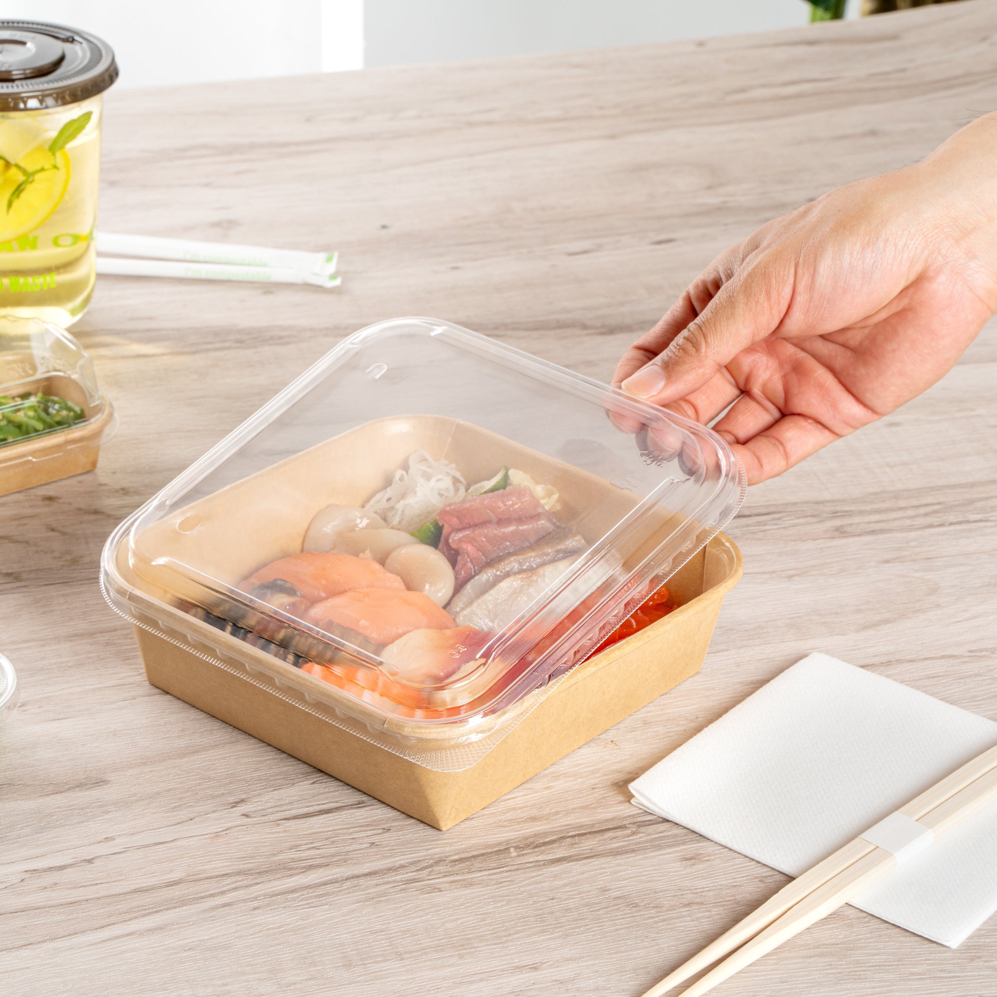 Matsuri Vision Clear PP Plastic Lid - Fits 34 and 45 oz Sushi Containers, Anti-Fog - 50 count box