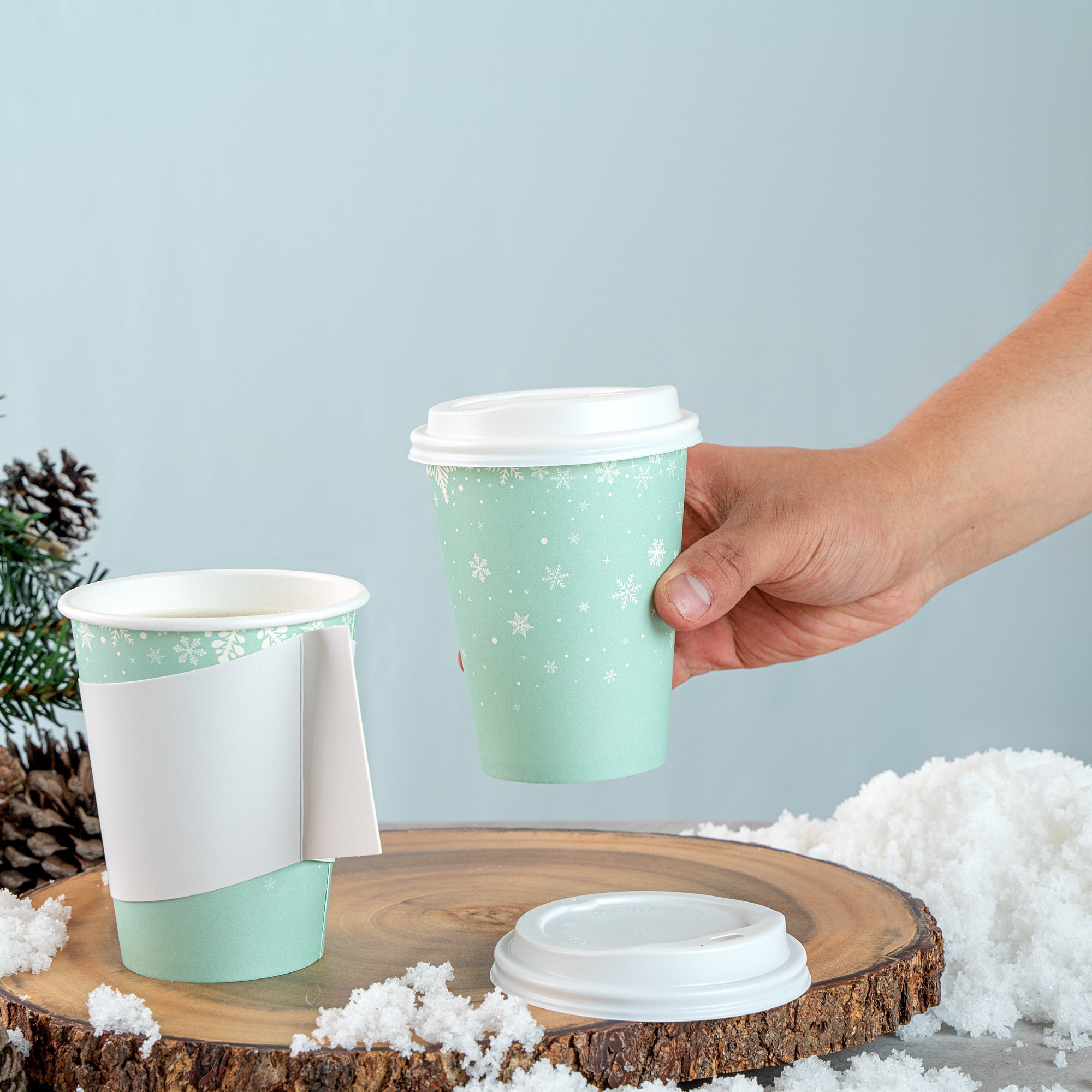Restpresso 12 oz Blue Christmas Snowflakes Paper Single Wall Coffee Cup - with White Lid - 3 1/2" x 3 1/2" x 4 3/4" - 400 count box
