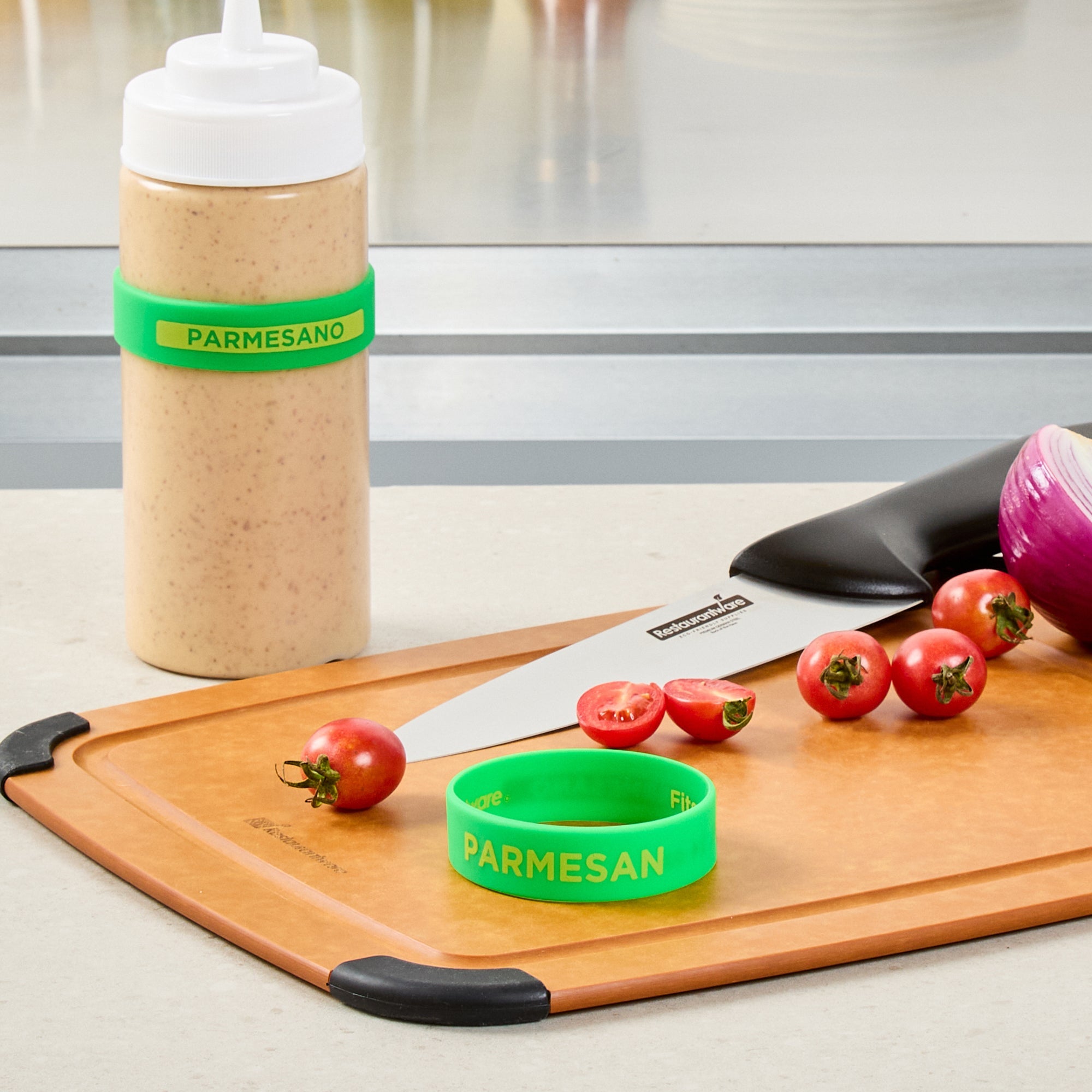 First In First Out Green Silicone Parmesan Label Band - Fits 16, 20 and 24 oz Squeeze Bottles - 10 count box