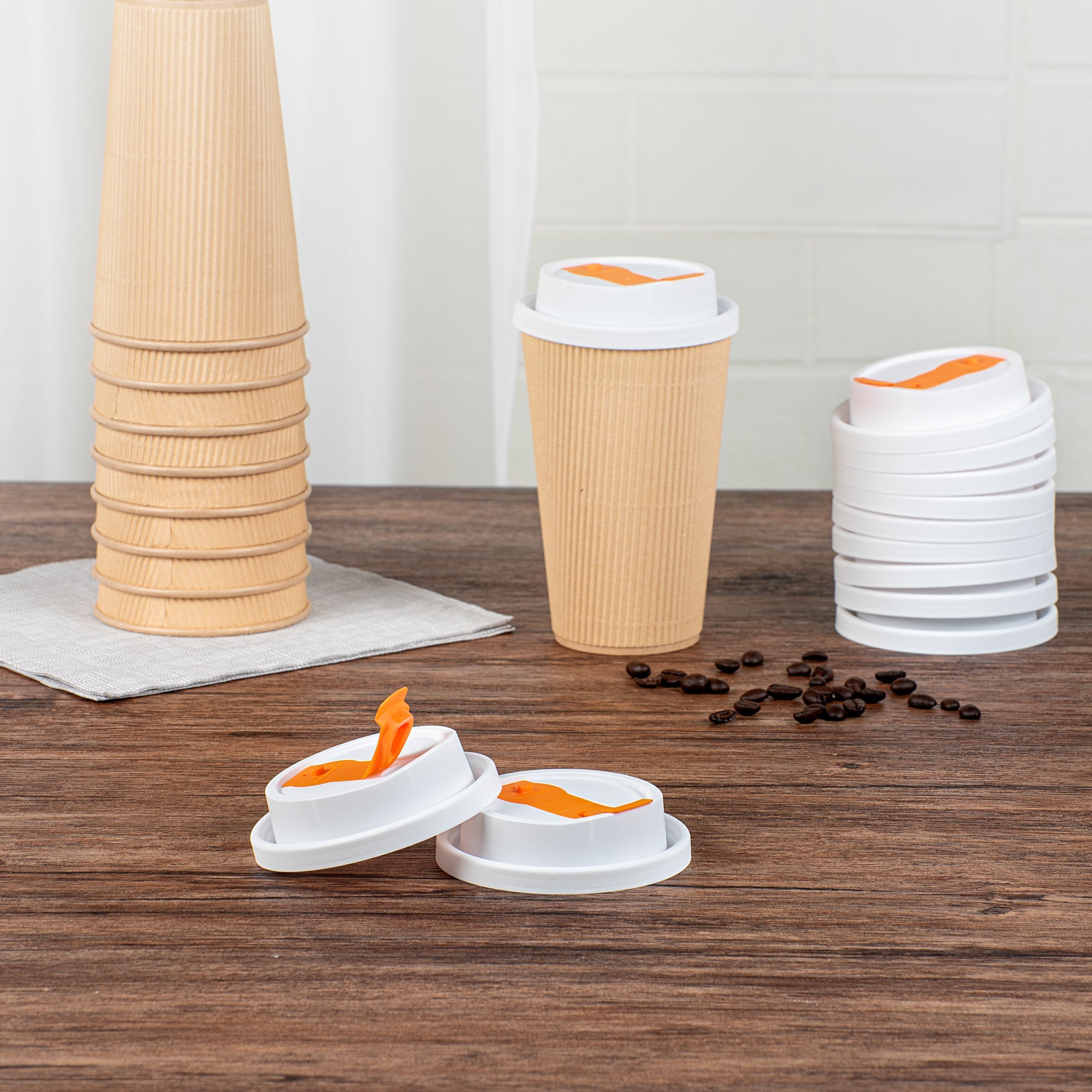 Restpresso White Plastic Lid - with Hinged Spout Cover, Fits 8, 12, 16 and 20 oz Coffee Cups - 25 count box