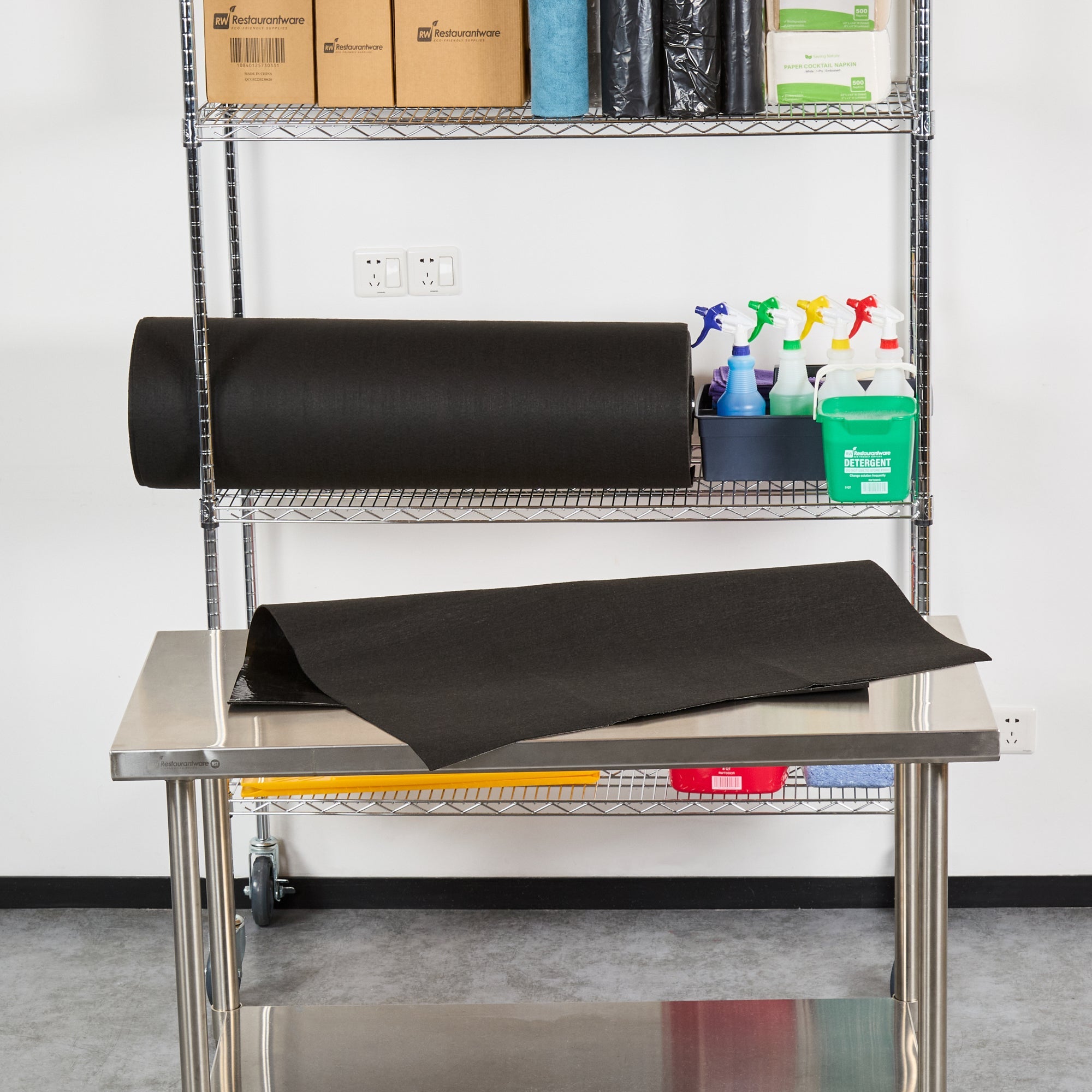 Clean Tek Professional Gray Universal Sorbent Mat - Barrier Spill - 98 1/2' x 35 3/4" - 1 count box