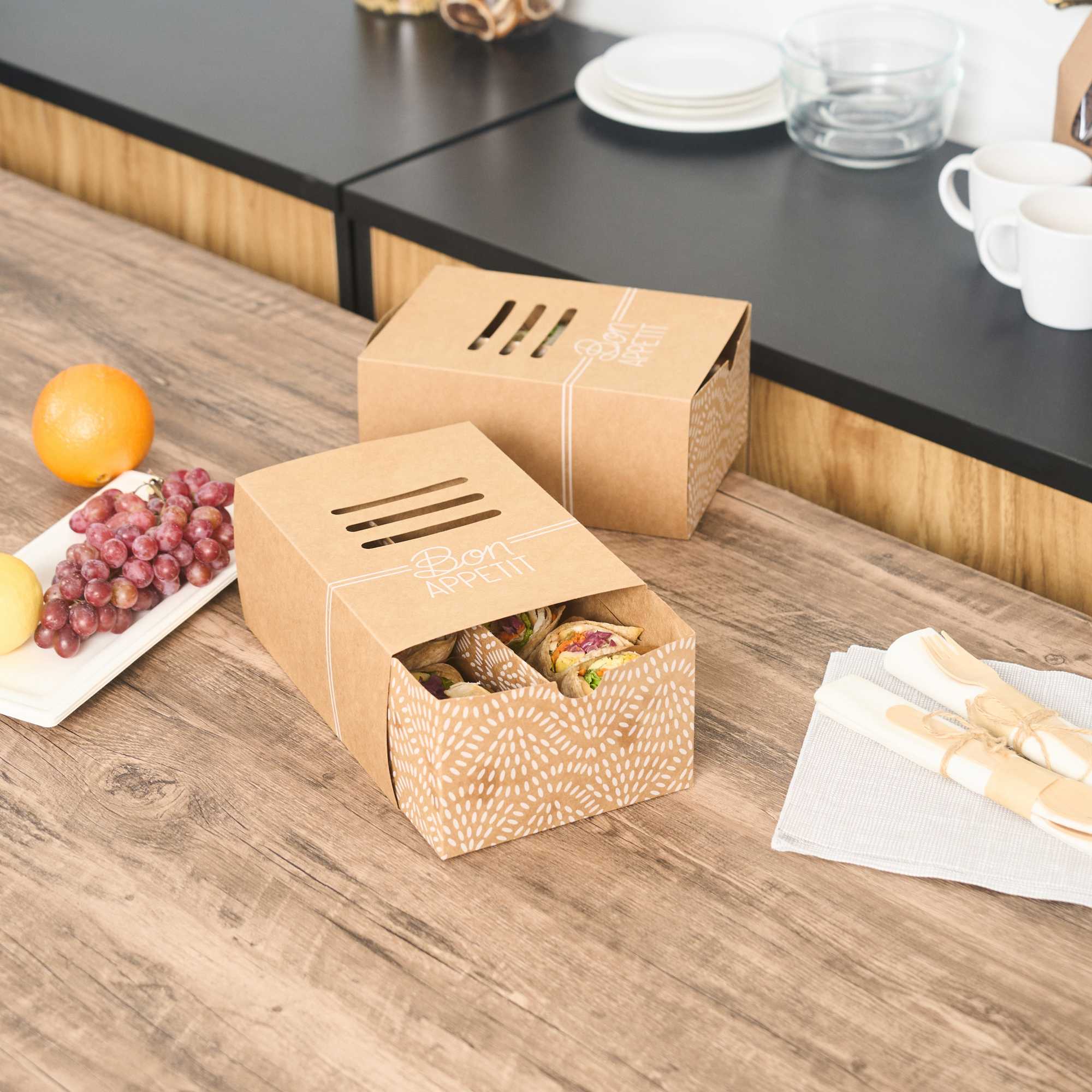 Cater Tek Rectangle Kraft Paper Hot Dog / Sandwich Tray - with Cover and Divider - 8 1/4" x 5 3/4" x 3 3/4" - 100 count box