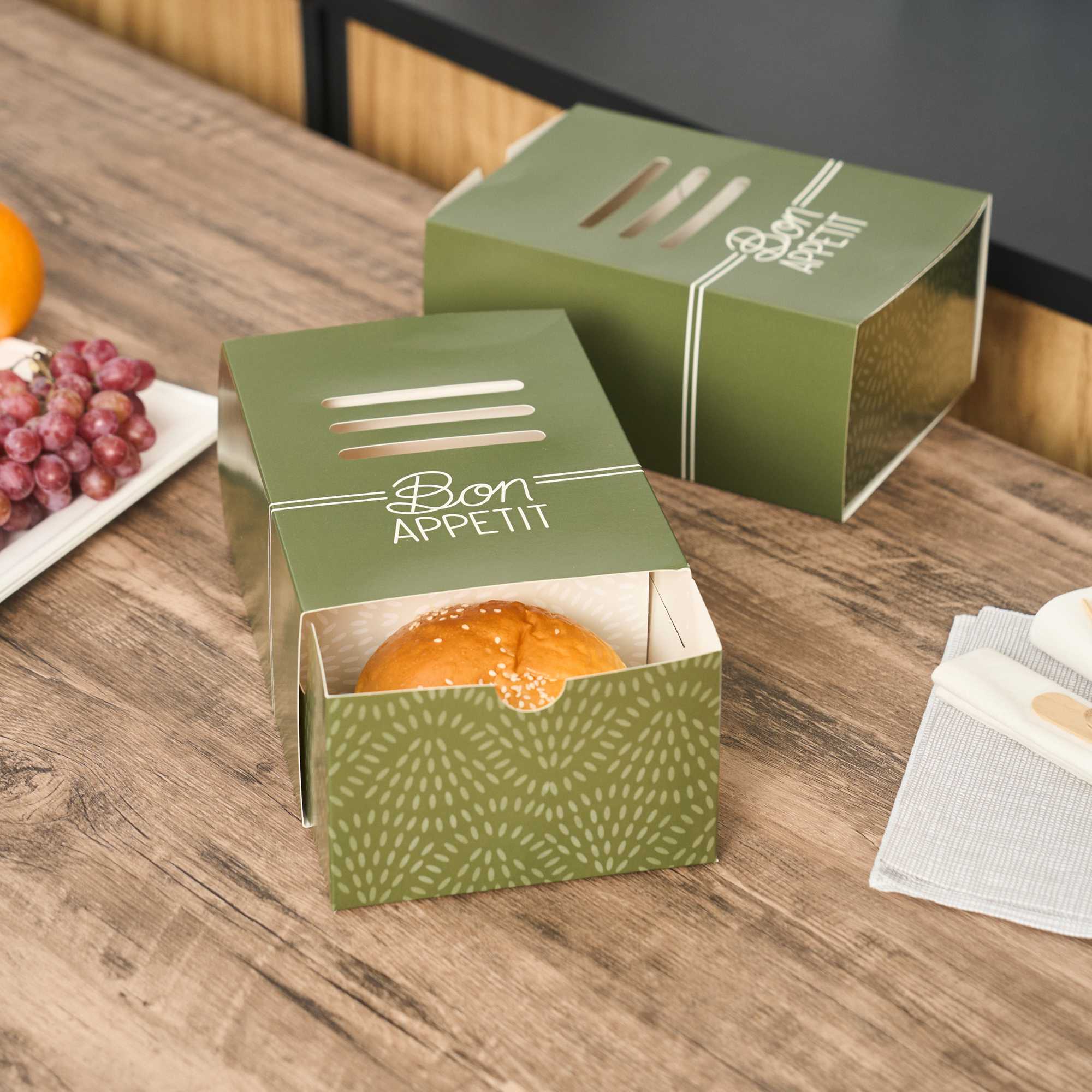Cater Tek Rectangle Green Paper Burger Tray - with Cover and Divider - 8 1/4" x 5 3/4" x 3 3/4" - 100 count box