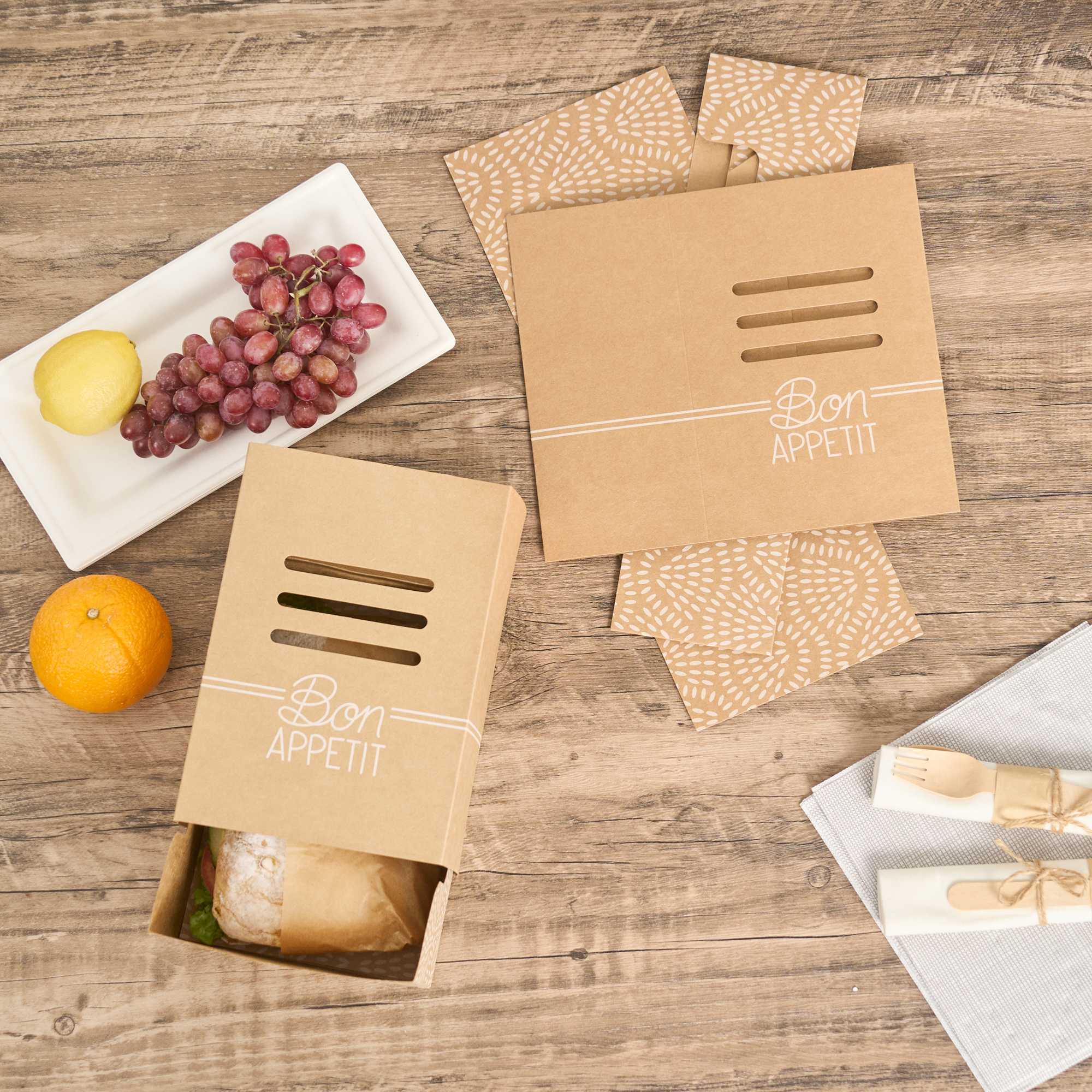 Cater Tek Rectangle Kraft Paper Burger Tray - with Cover and Divider - 8 1/4" x 5 3/4" x 3 3/4" - 100 count box