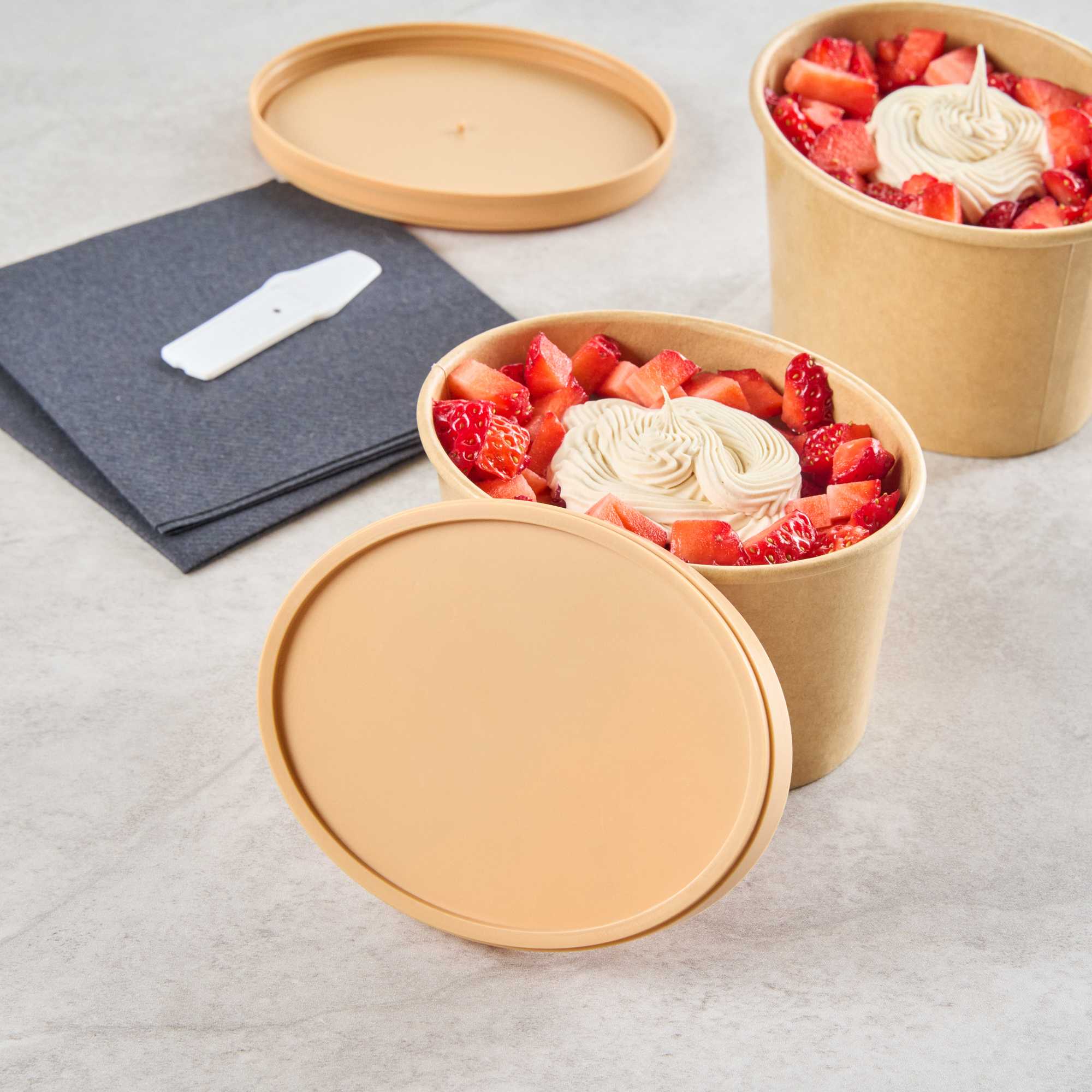 Coppetta Oval Brown Plastic Lid - Fits 12 oz To Go Cup, with Spoon - 50 count box