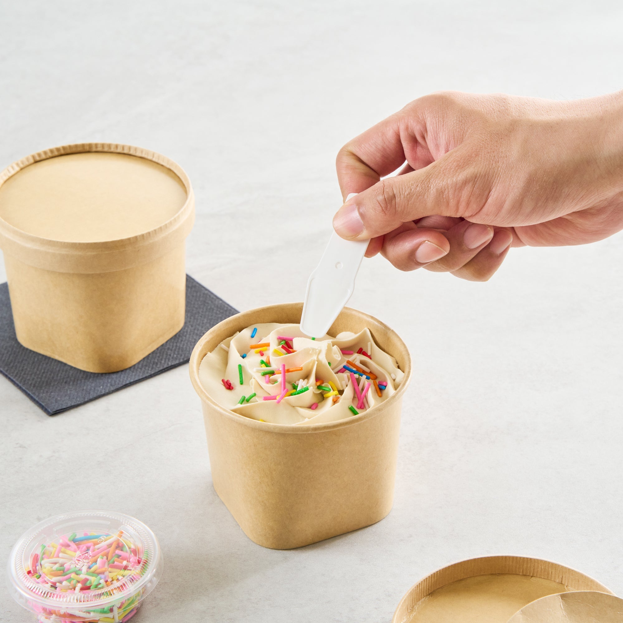 Coppetta 12 oz Round Kraft Paper To Go Cup - with Square Bottom - 3 3/4" x 3 3/4" x 2 3/4" - 50 count box