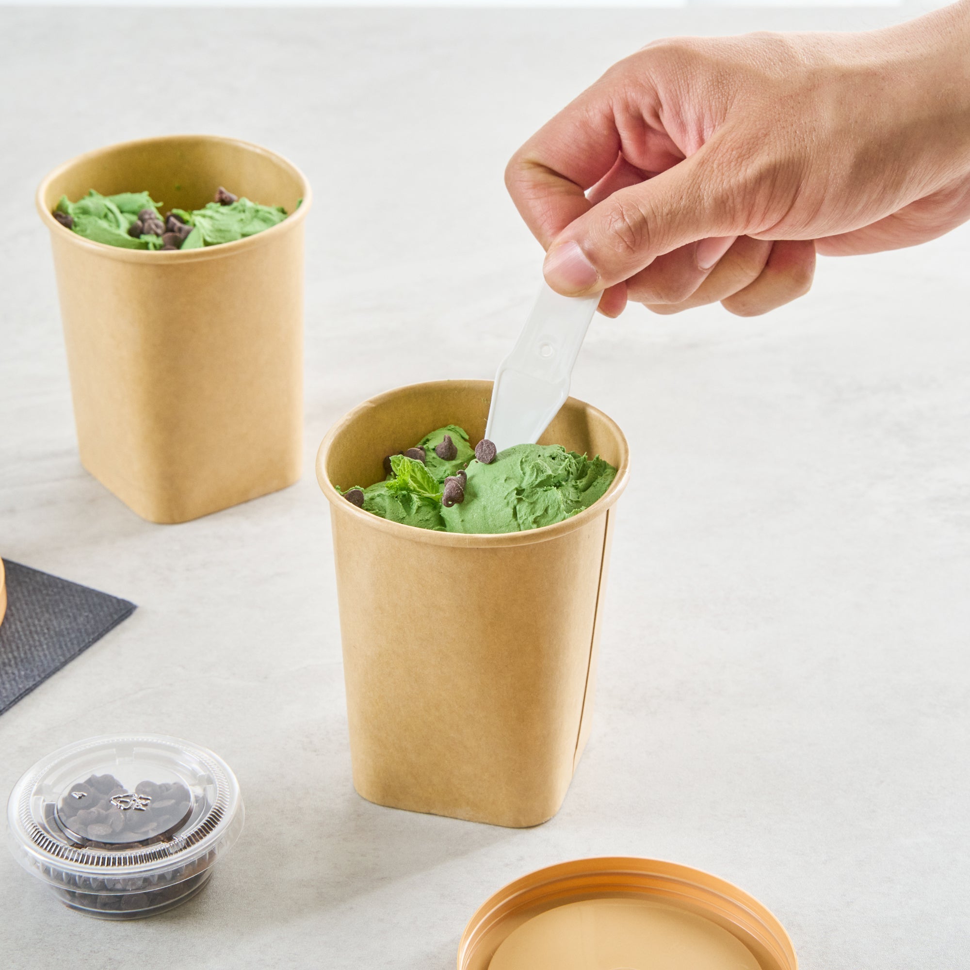 Coppetta 13 oz Round Kraft Paper To Go Cup - with Square Bottom - 3 1/2" x 3 1/2" x 4" - 200 count box