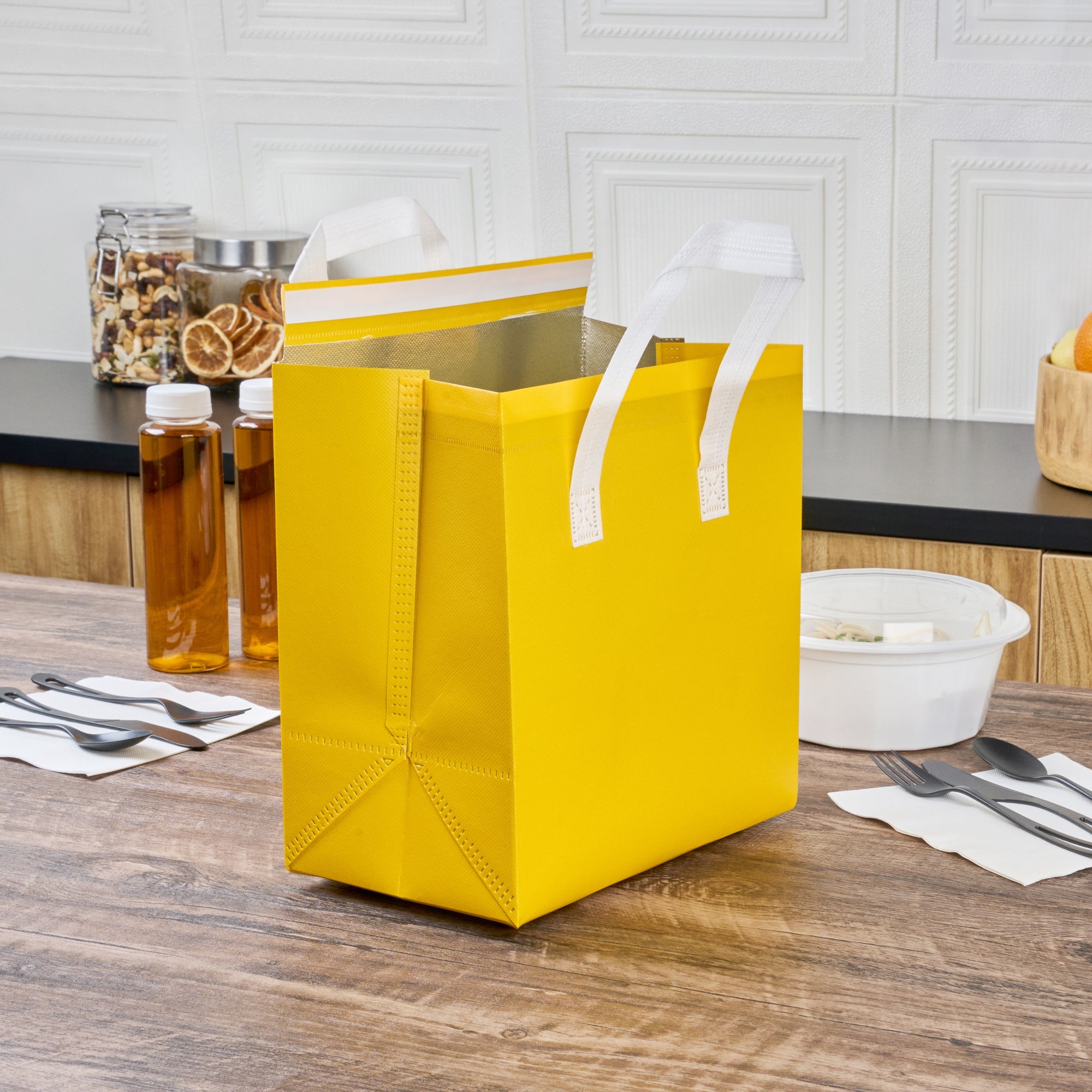 Bag Tek Yellow Insulated Take Out Bag - Tamper-Evident - 9 1/2" x 6" x 10 1/4" - 100 count box