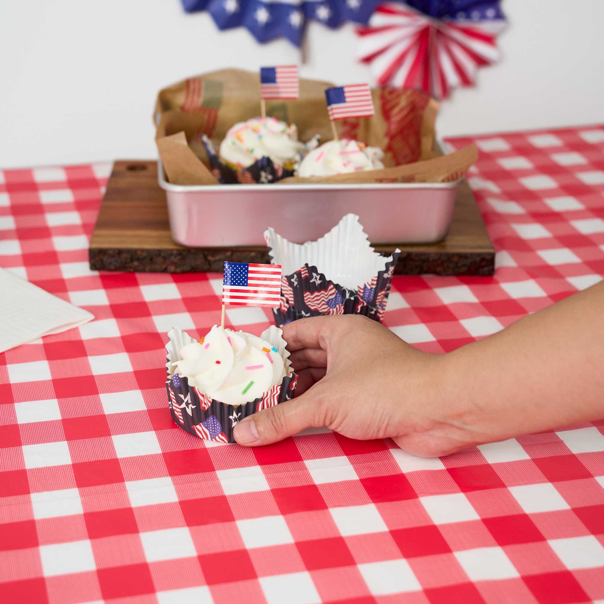 Panificio 4 oz Petal Paper Baking Cup - American Flag, Ridged, Greaseproof - 2 1/4" x 2 1/4" x 1 1/2" - 200 count box