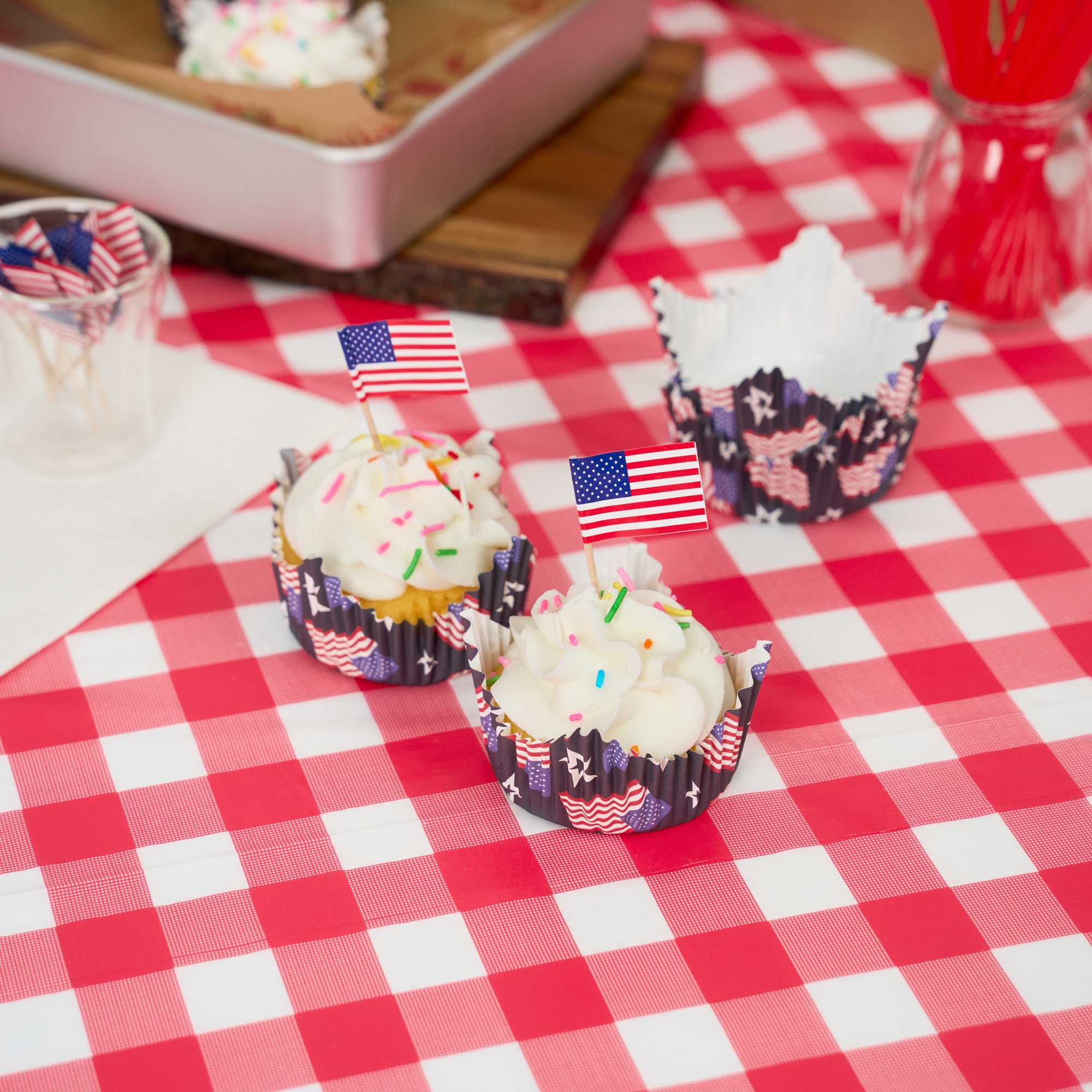 Panificio 4 oz Petal Paper Baking Cup - American Flag, Ridged, Greaseproof - 2 1/4" x 2 1/4" x 1 1/2" - 200 count box