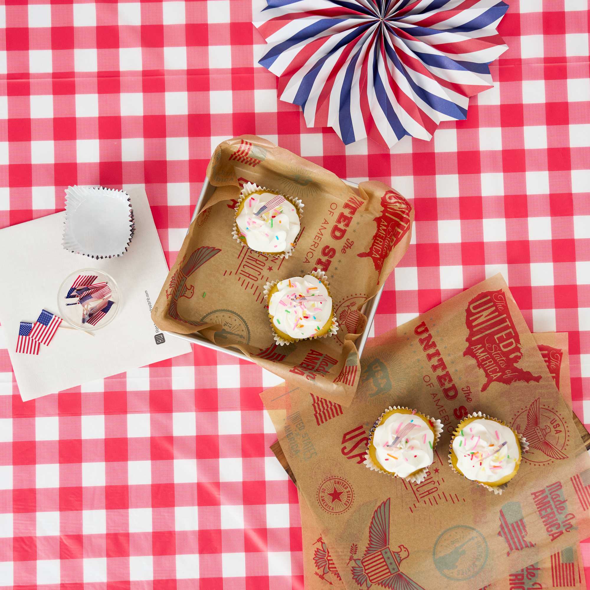 Panificio 4 oz Petal Paper Baking Cup - American Flag, Ridged, Greaseproof - 2 1/4" x 2 1/4" x 1 1/2" - 4000 count box