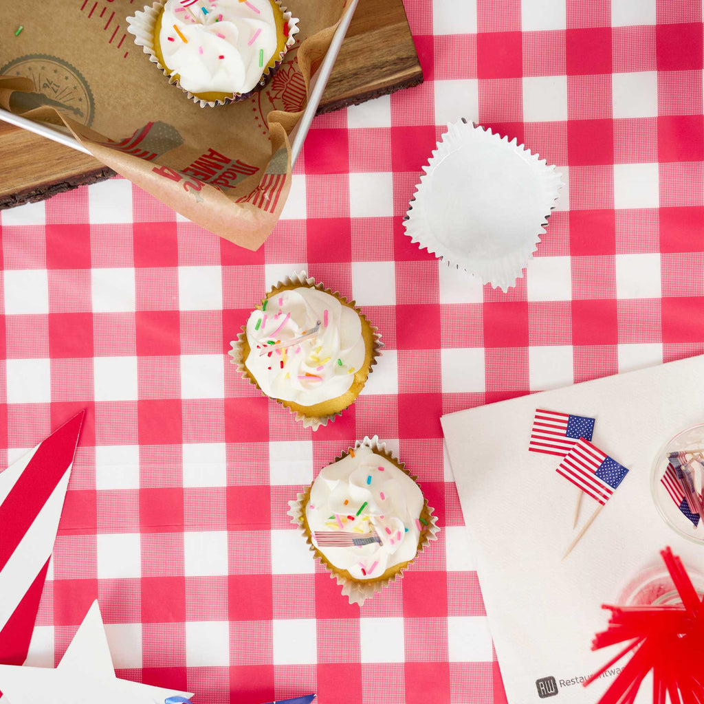 Panificio 4 oz Petal Paper Baking Cup - American Flag, Ridged, Greaseproof - 2 1/4" x 2 1/4" x 1 1/2" - 4000 count box