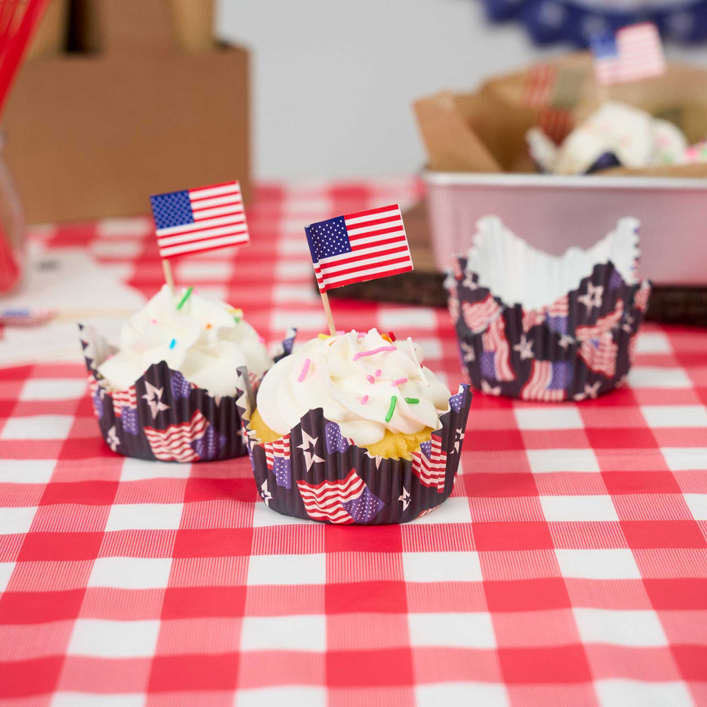 Panificio 4 oz Petal Paper Baking Cup - American Flag, Ridged, Greaseproof - 2 1/4" x 2 1/4" x 1 1/2" - 4000 count box