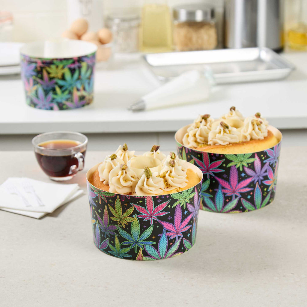 Panificio 53 oz Paper Angel Food Tube Pan - Trippy Leaf Print, Greaseproof - 5 3/4" x 5 3/4" x 3 3/4" - 100 count box