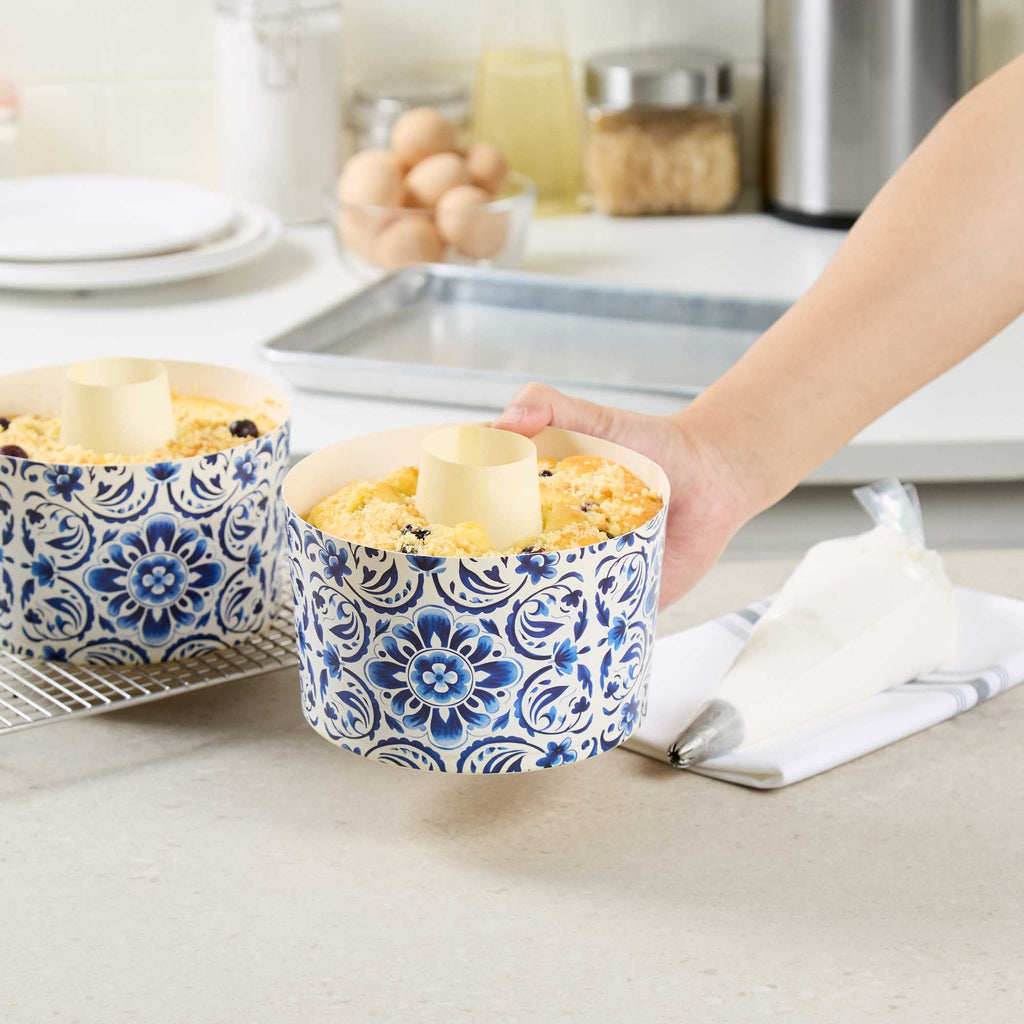 Panificio 53 oz Paper Angel Food Tube Pan - Floral, Greaseproof - 5 3/4" x 5 3/4" x 3 3/4" - 400 count box