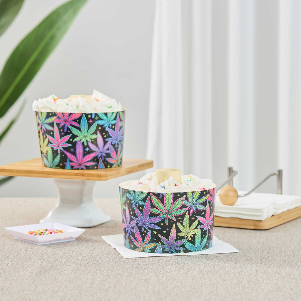 Panificio 38 oz Paper Angel Food Tube Pan - Trippy Leaf Print, Greaseproof - 5" x 5" x 3 3/4" - 600 count box
