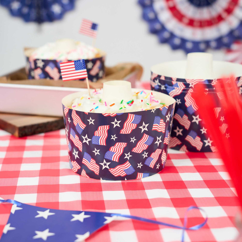 Panificio 38 oz Paper Angel Food Tube Pan - American Flag, Greaseproof - 5" x 5" x 3 3/4" - 100 count box