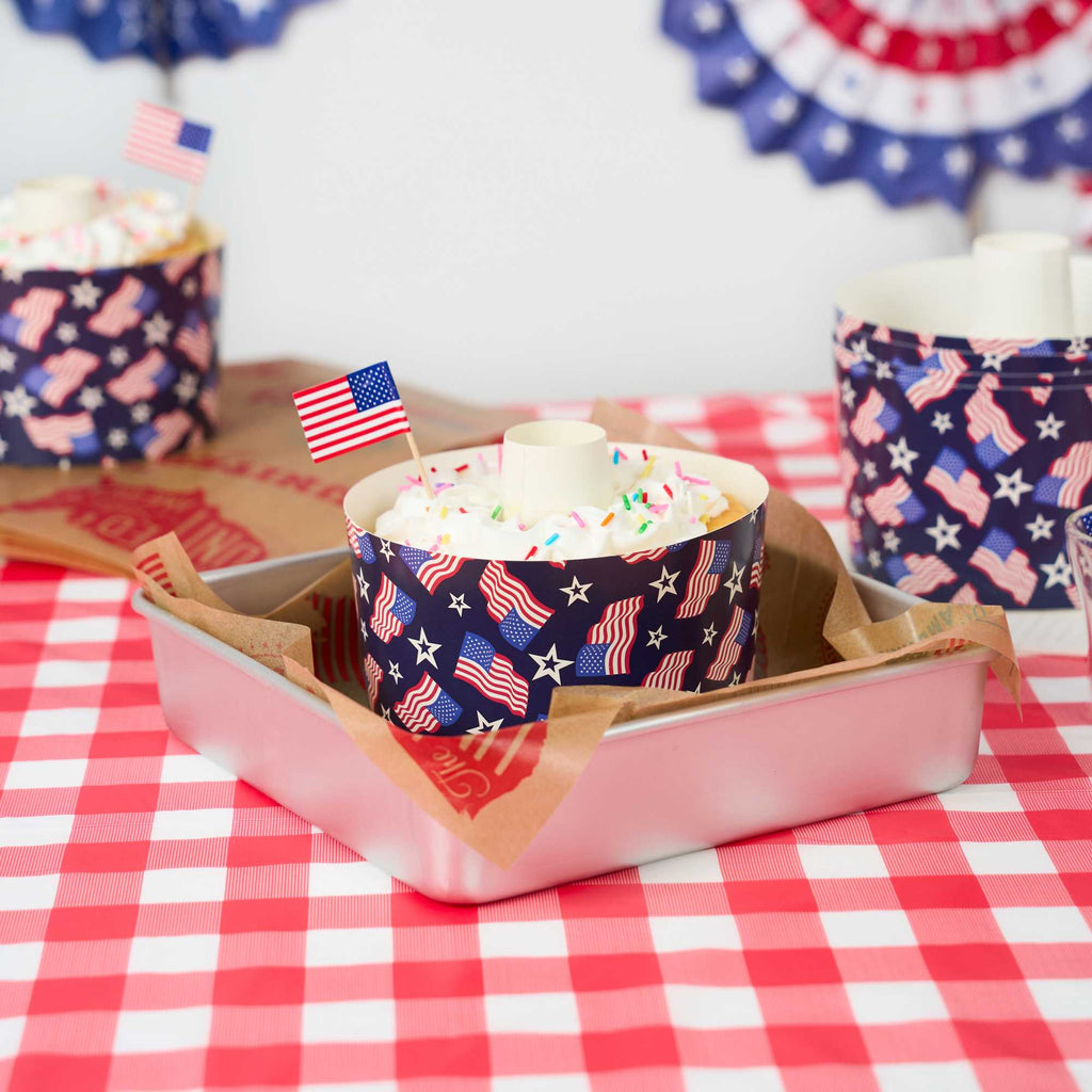 Panificio 38 oz Paper Angel Food Tube Pan - American Flag, Greaseproof - 5" x 5" x 3 3/4" - 600 count box