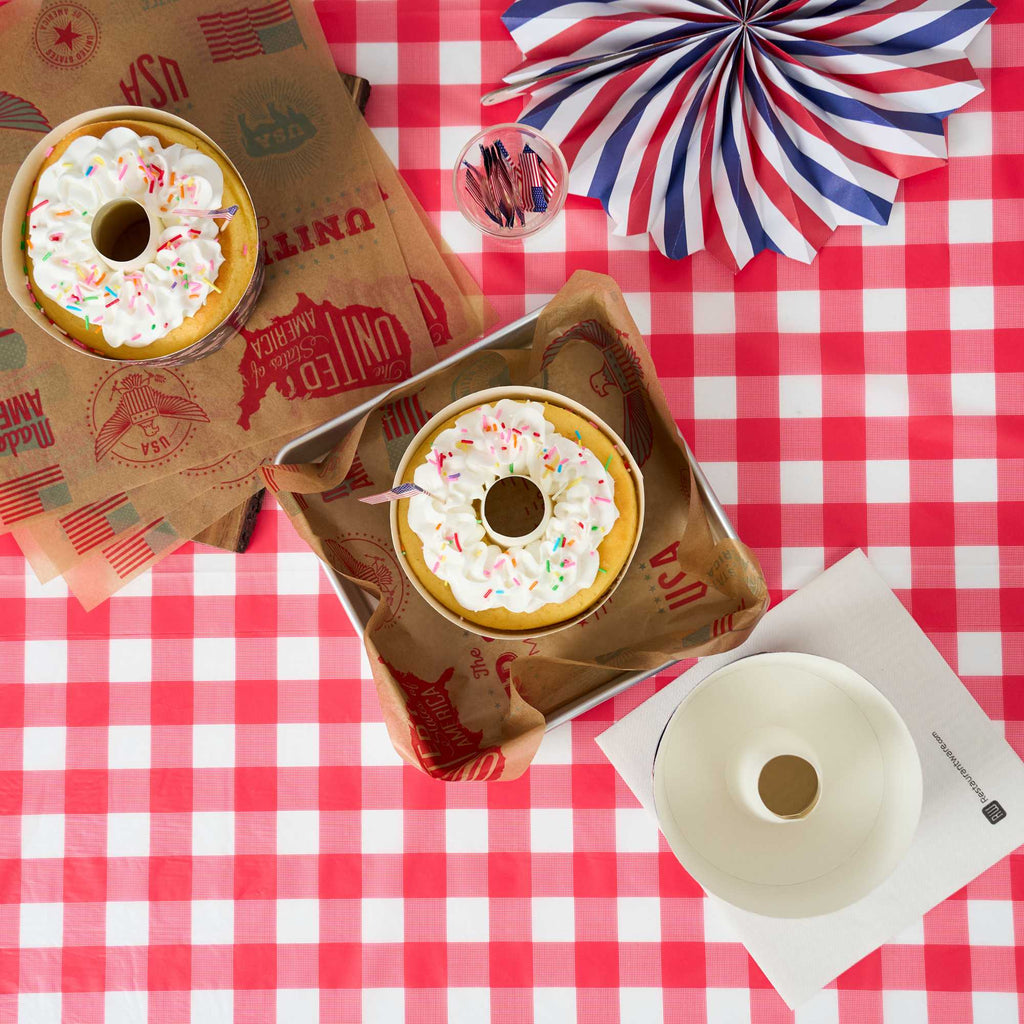 Panificio 38 oz Paper Angel Food Tube Pan - American Flag, Greaseproof - 5" x 5" x 3 3/4" - 600 count box