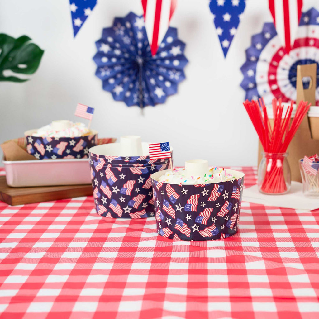 Panificio 38 oz Paper Angel Food Tube Pan - American Flag, Greaseproof - 5" x 5" x 3 3/4" - 600 count box