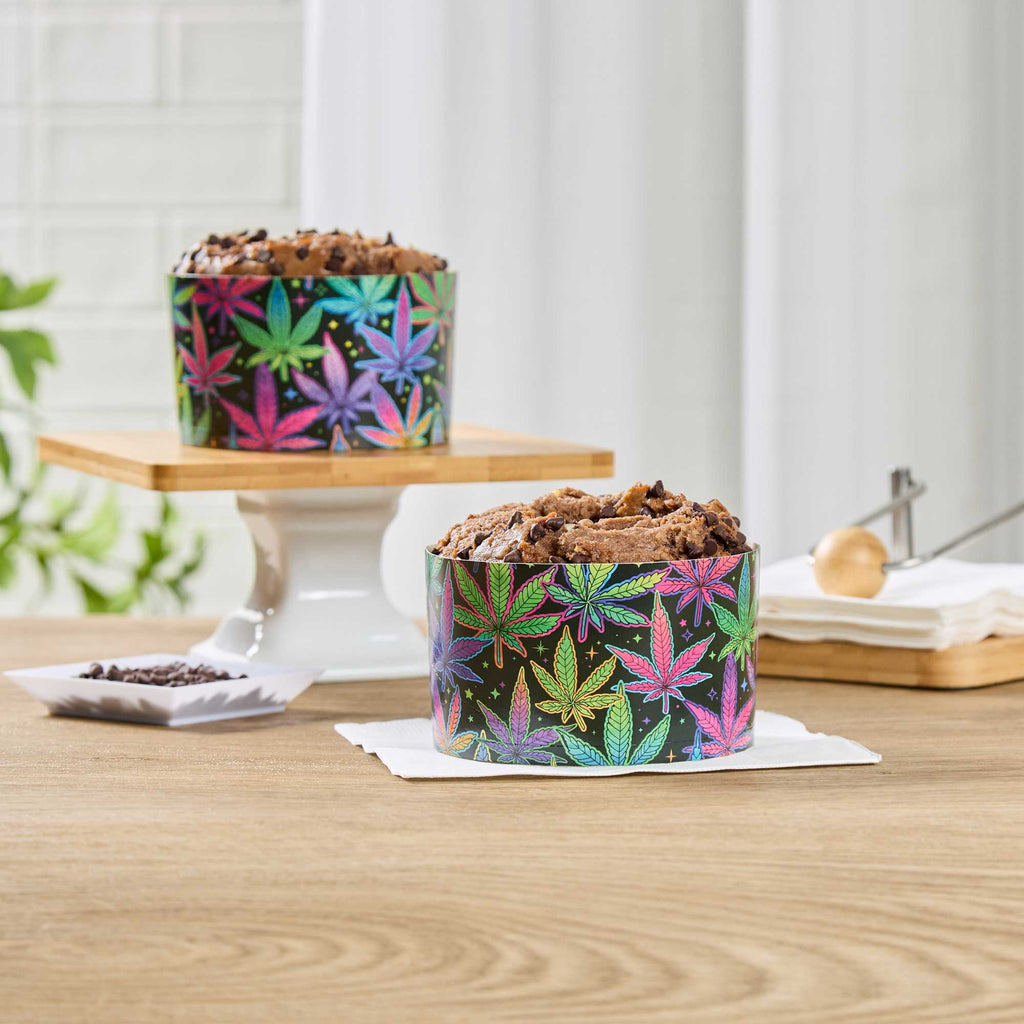 Panificio 22 oz Paper Angel Food Tube Pan - Trippy Leaf Print, Greaseproof - 4 1/2" x 4 1/2" x 2 3/4" - 900 count box