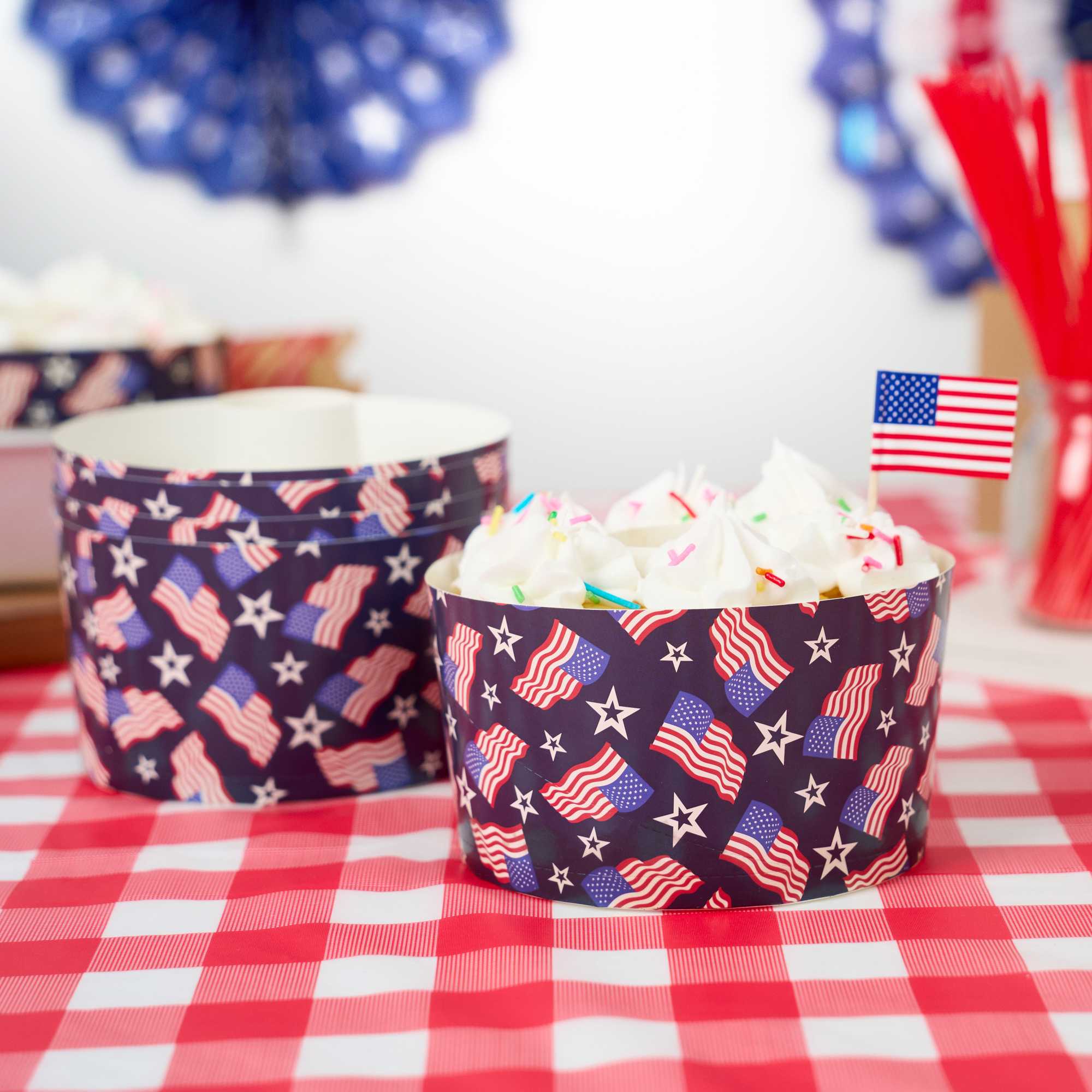 Panificio 22 oz Paper Angel Food Tube Pan - American Flag, Greaseproof - 4 1/2" x 4 1/2" x 2 3/4" - 100 count box