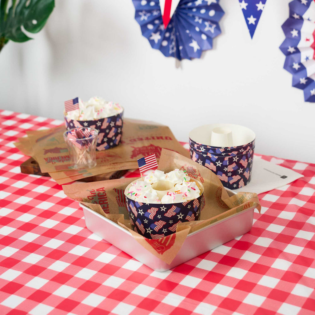 Panificio 22 oz Paper Angel Food Tube Pan - American Flag, Greaseproof - 4 1/2" x 4 1/2" x 2 3/4" - 100 count box