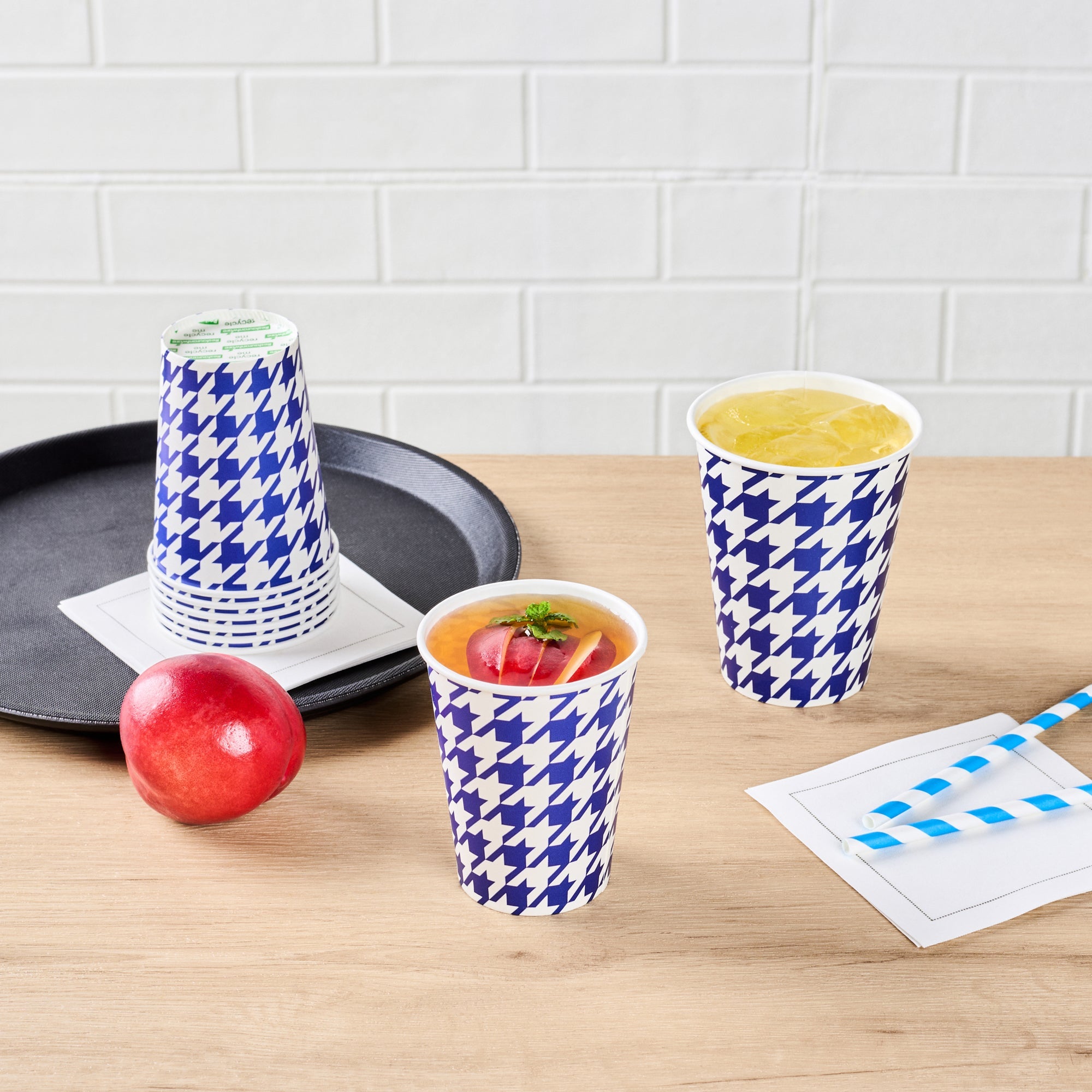 Chef 101 9 oz Round Blue Houndstooth Paper Cold Cup - 3" x 3" x 3 3/4" - 25 count box