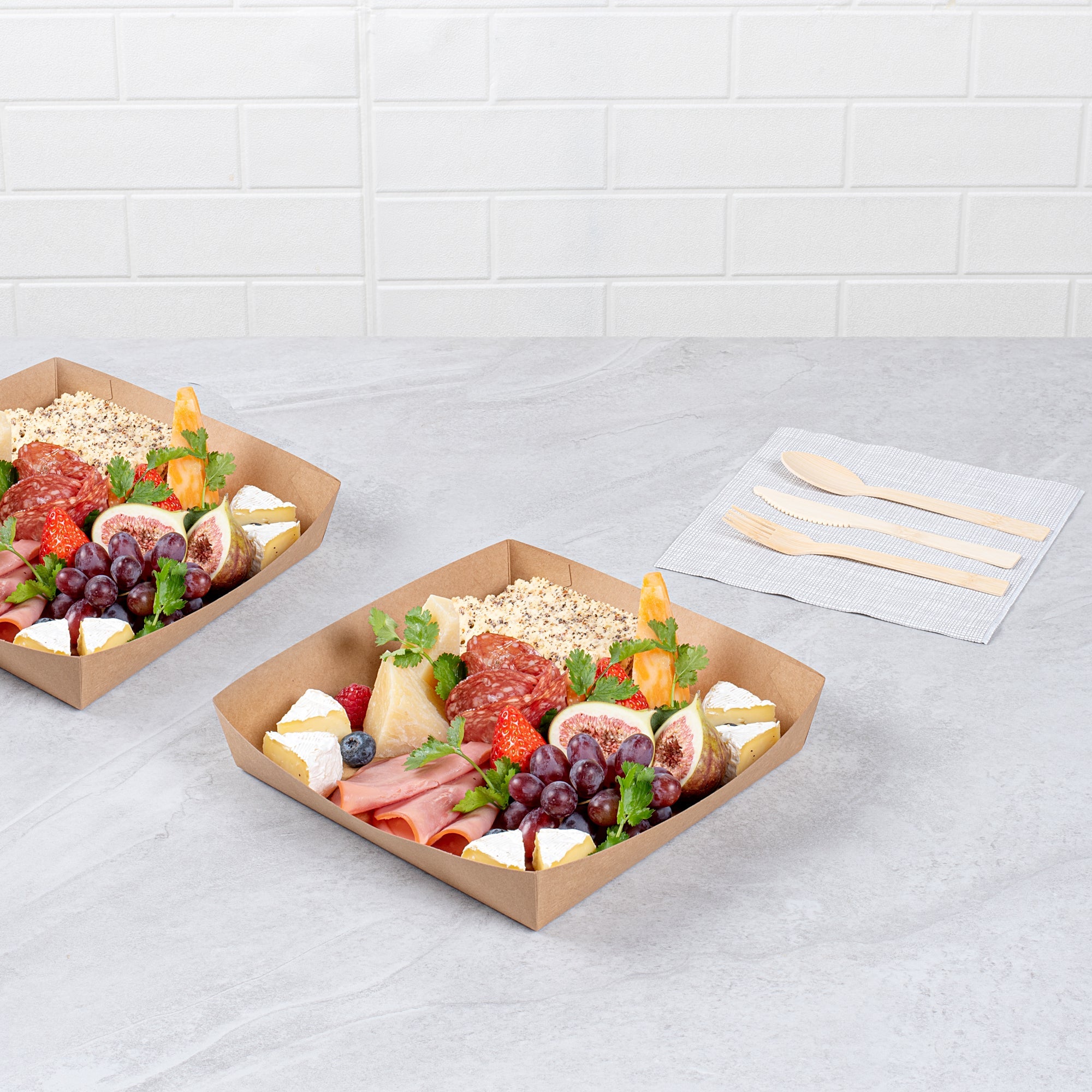 Cater Tek Kraft Paper Insert - Fits Square Catering Box - 9 3/4" x 9 3/4'' x 1 1/2'' - 10 count box