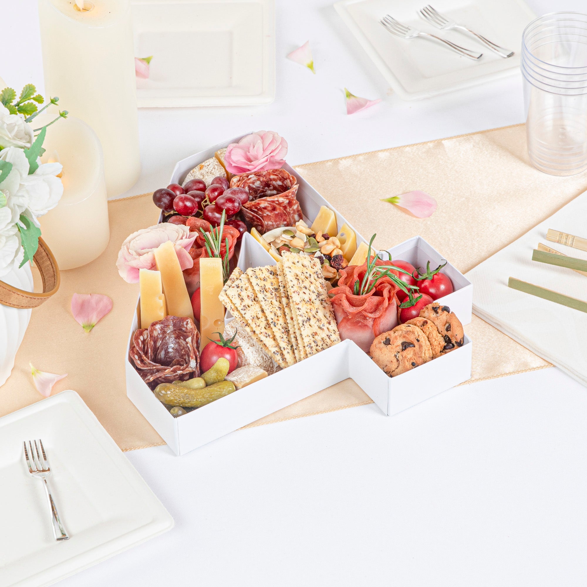 Chef 101 White Paper Charcuterie Fillable Number 4 Tray - 12" x 10" x 1 1/2" - 1 count box