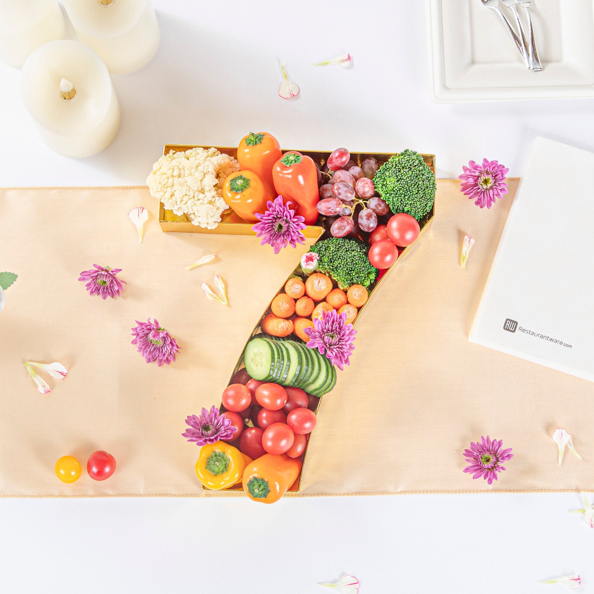 Chef 101 Gold Paper Charcuterie Fillable Number 7 Tray - 12" x 10" x 1 1/2" - 1 count box